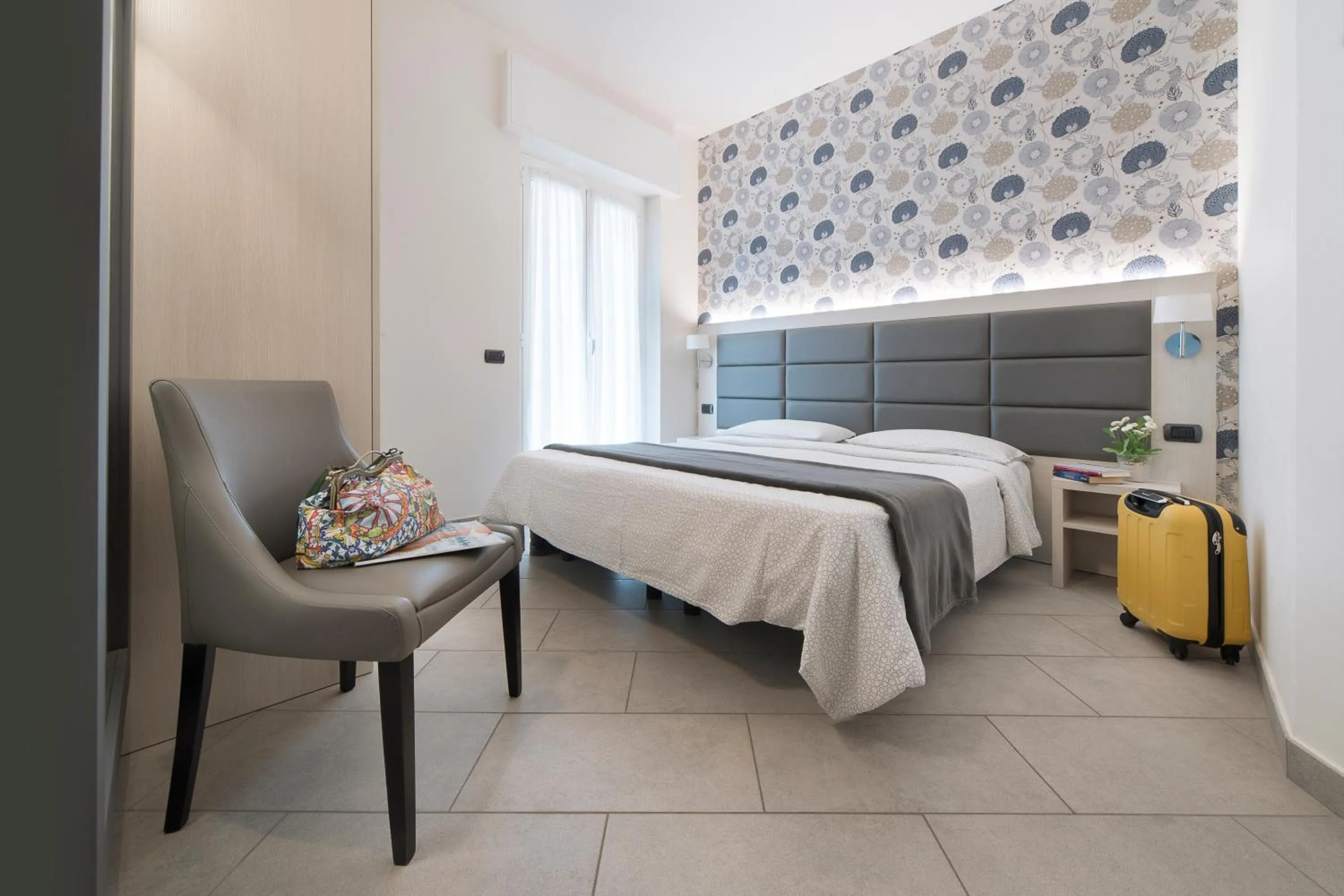 Bedroom, Bed in Hotel Residence Laigueglia free parking
