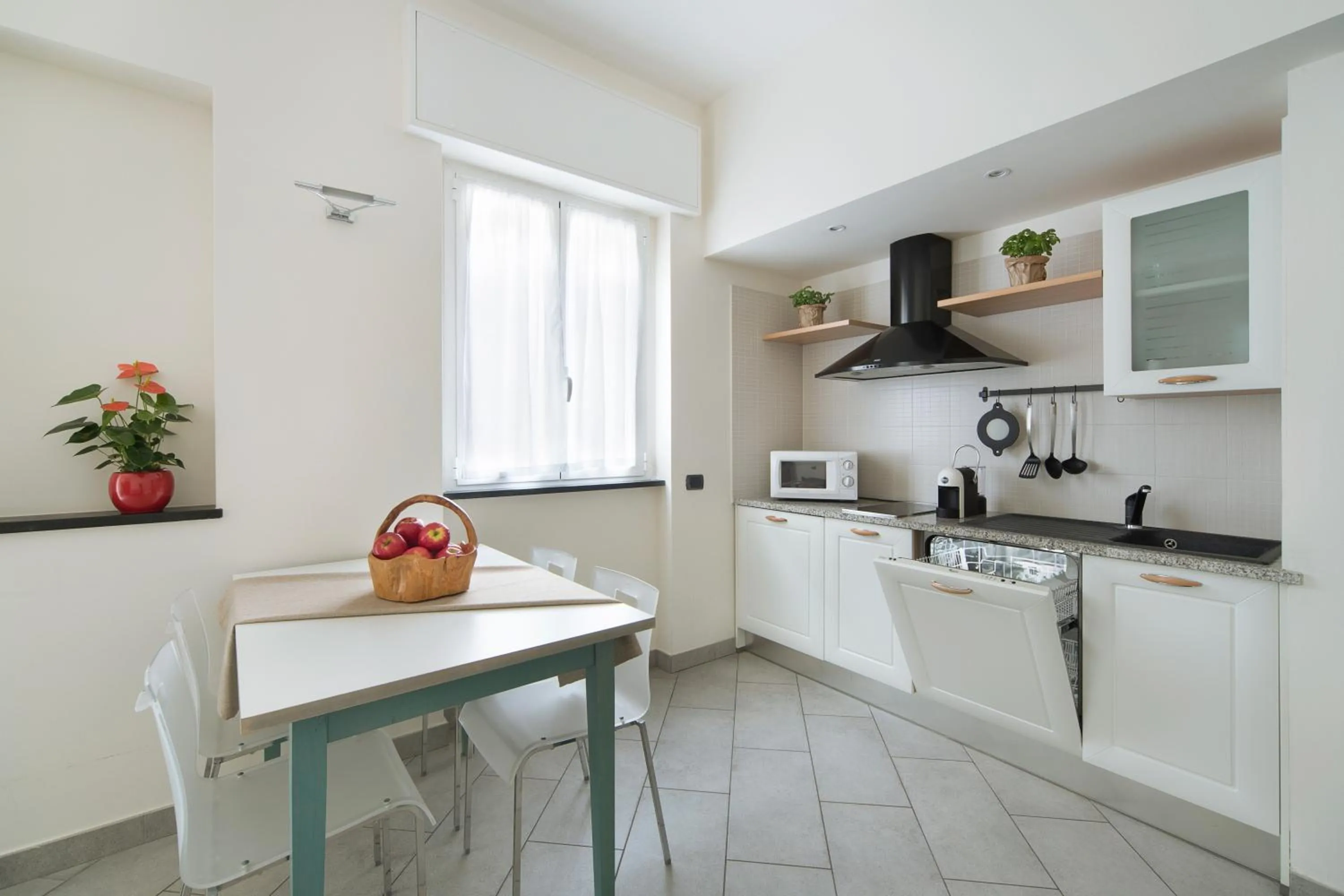Kitchen or kitchenette in Hotel Residence Laigueglia free parking