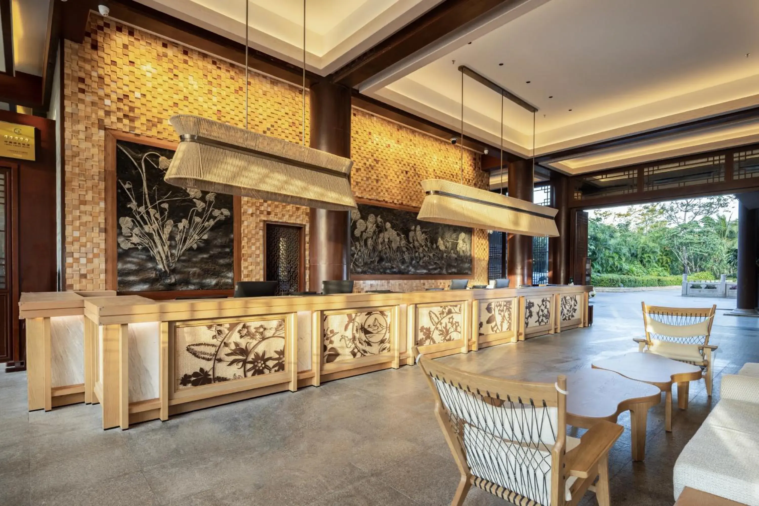 Lobby or reception in Grand Mercure & Spa Sanya Yalong Bay Lobby or reception in Grand Mercure & Spa Sanya Yalong Bay