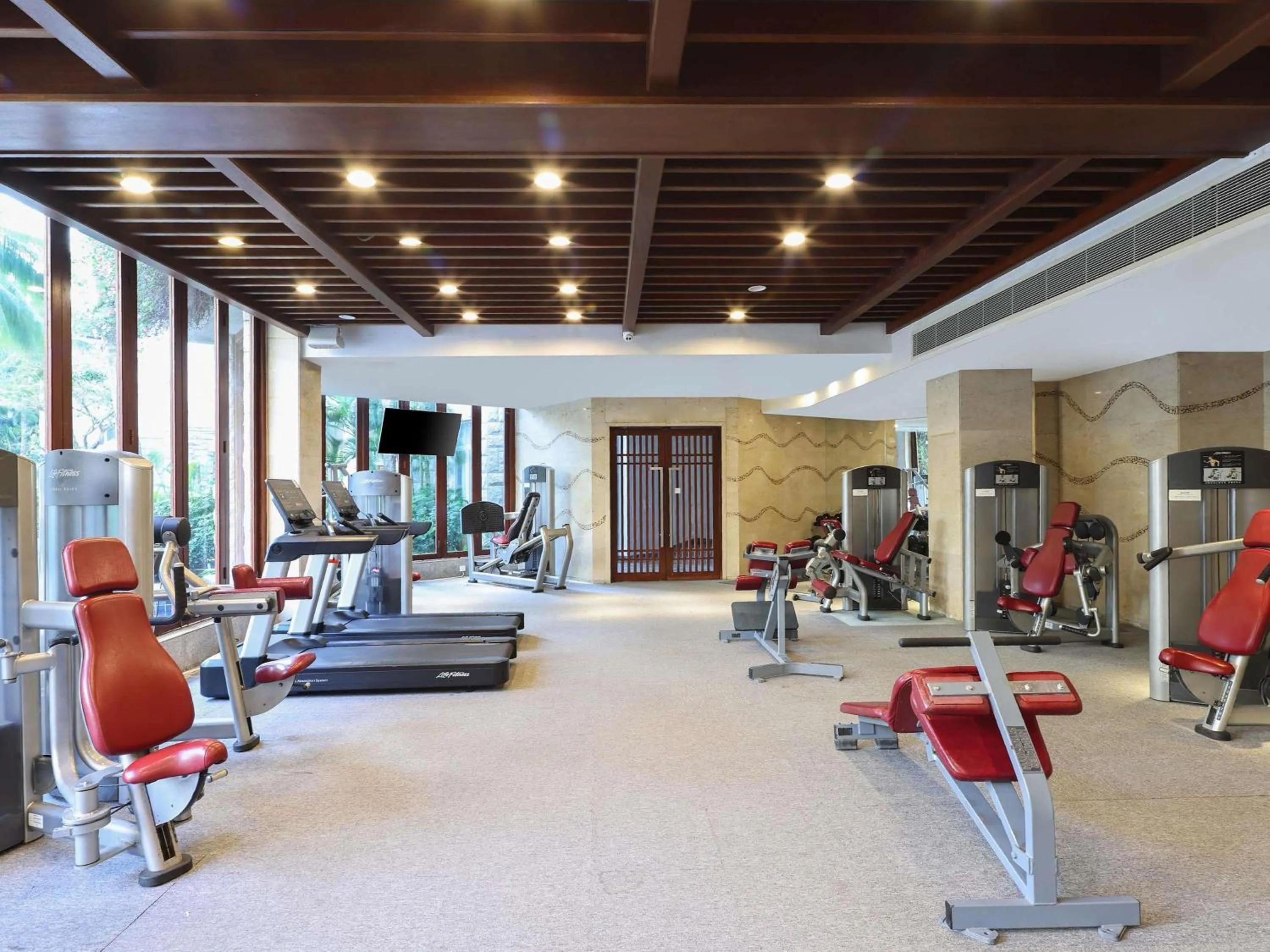 Fitness centre/facilities in Grand Mercure Sanya Yalong Bay