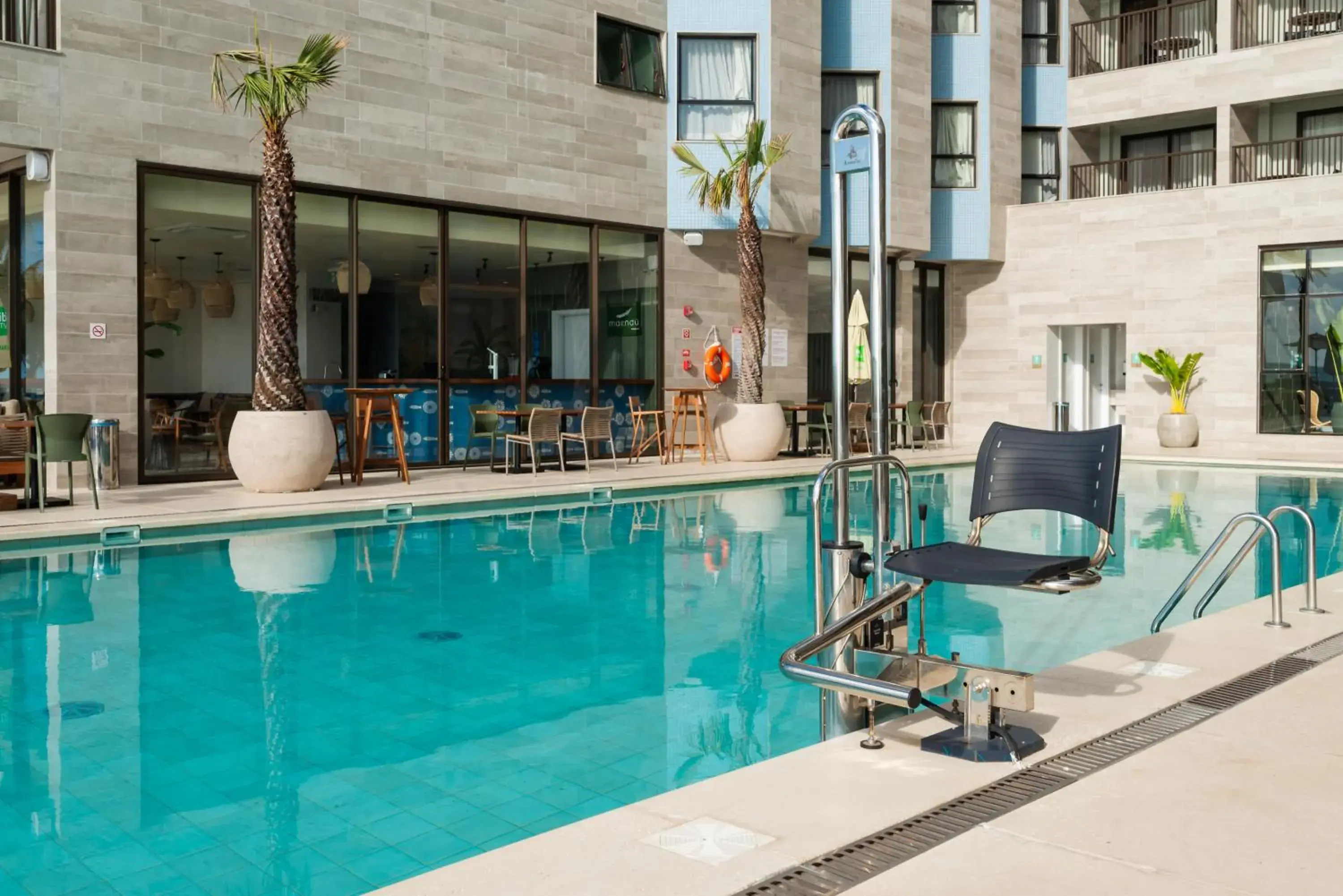 Swimming pool in Ibis Styles Maragogi - O primeiro Ibis Styles pé na areia do Brasil Swimming pool in Ibis Styles Maragogi - O primeiro Ibis Styles pé na areia do Brasil