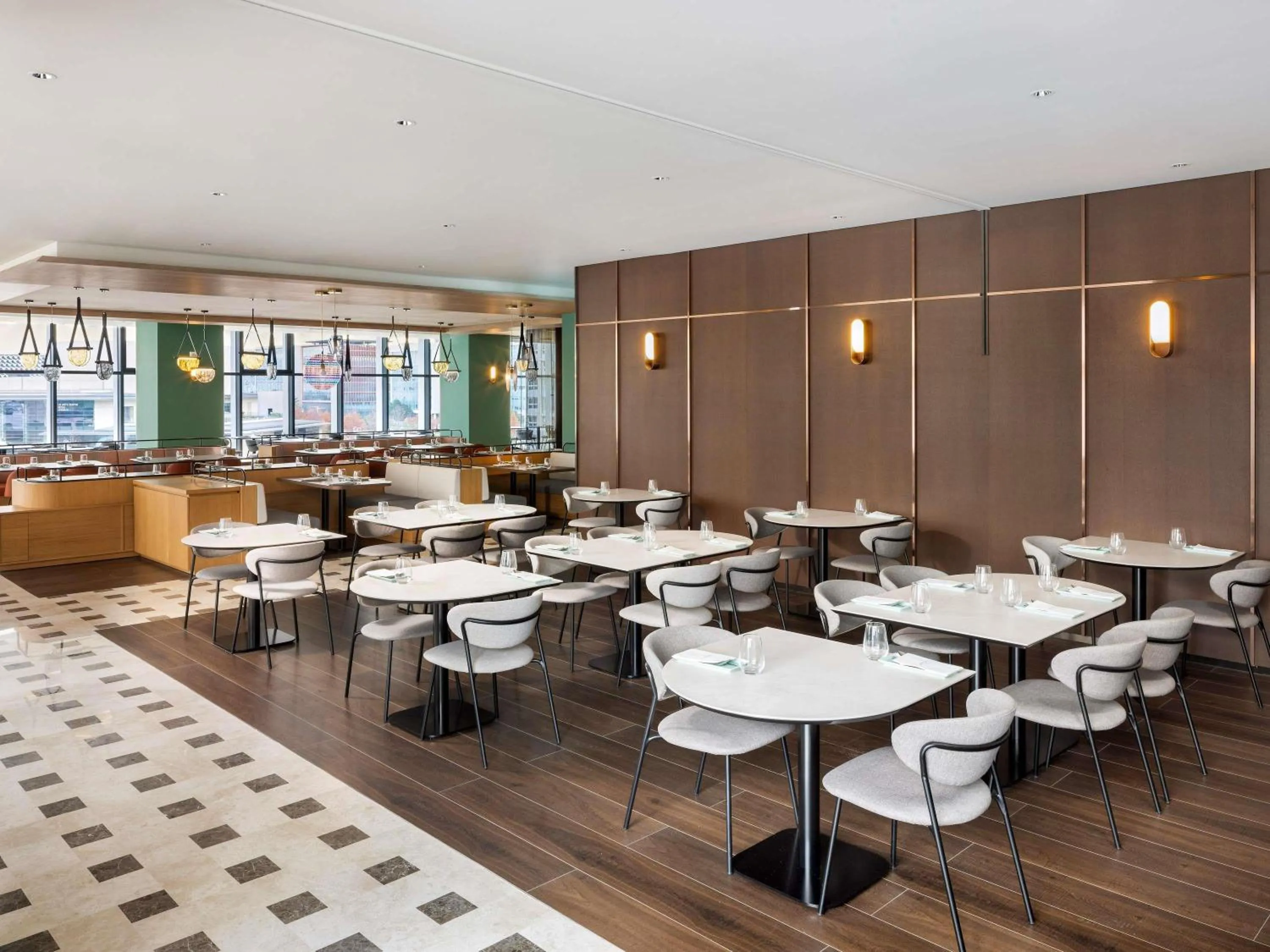 Restaurant/places to eat in Mercure Ambassador Seoul Magok