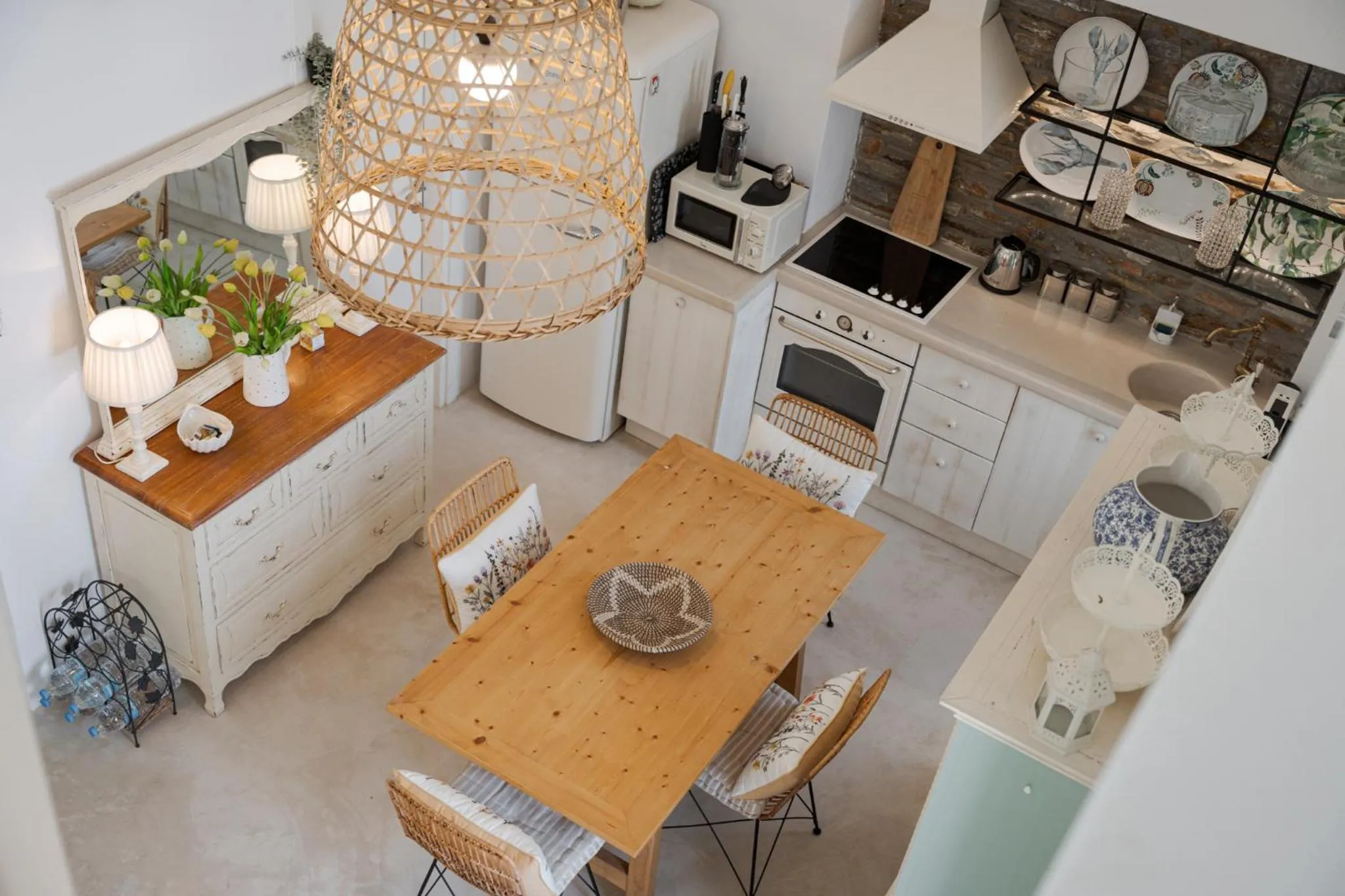 Kitchen or kitchenette in Porto Sereno Andros Suites