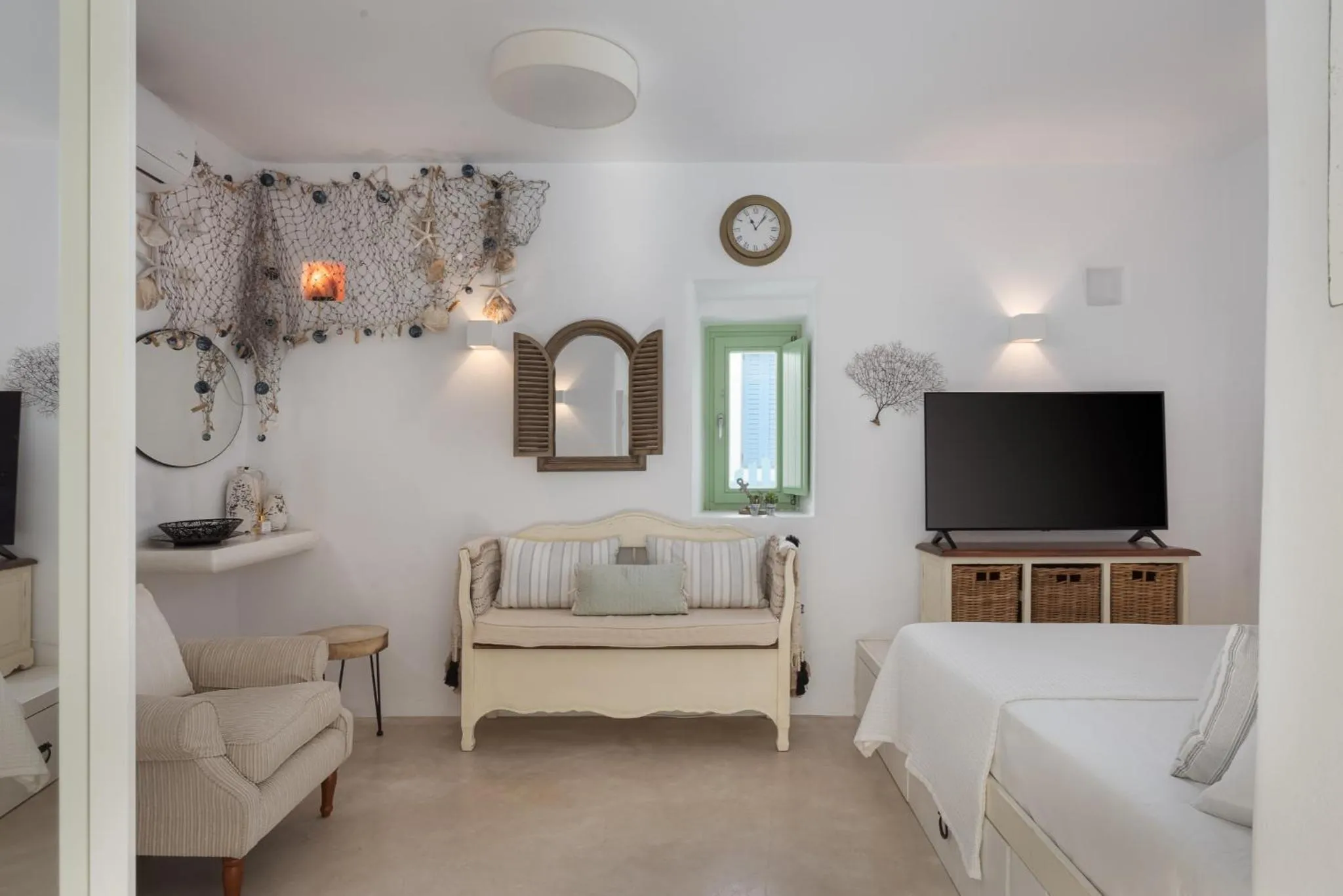 Bed in Porto Sereno Andros Suites