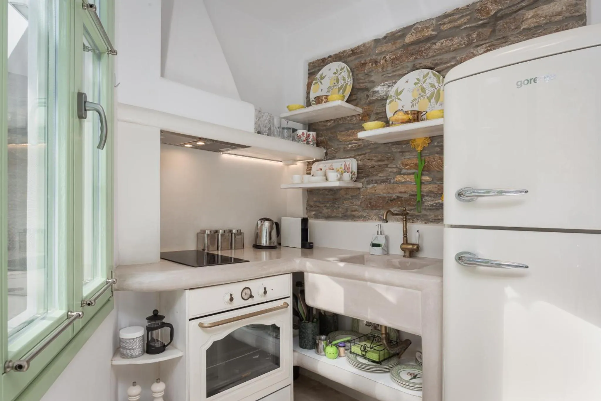Coffee/tea facilities in Porto Sereno Andros Suites