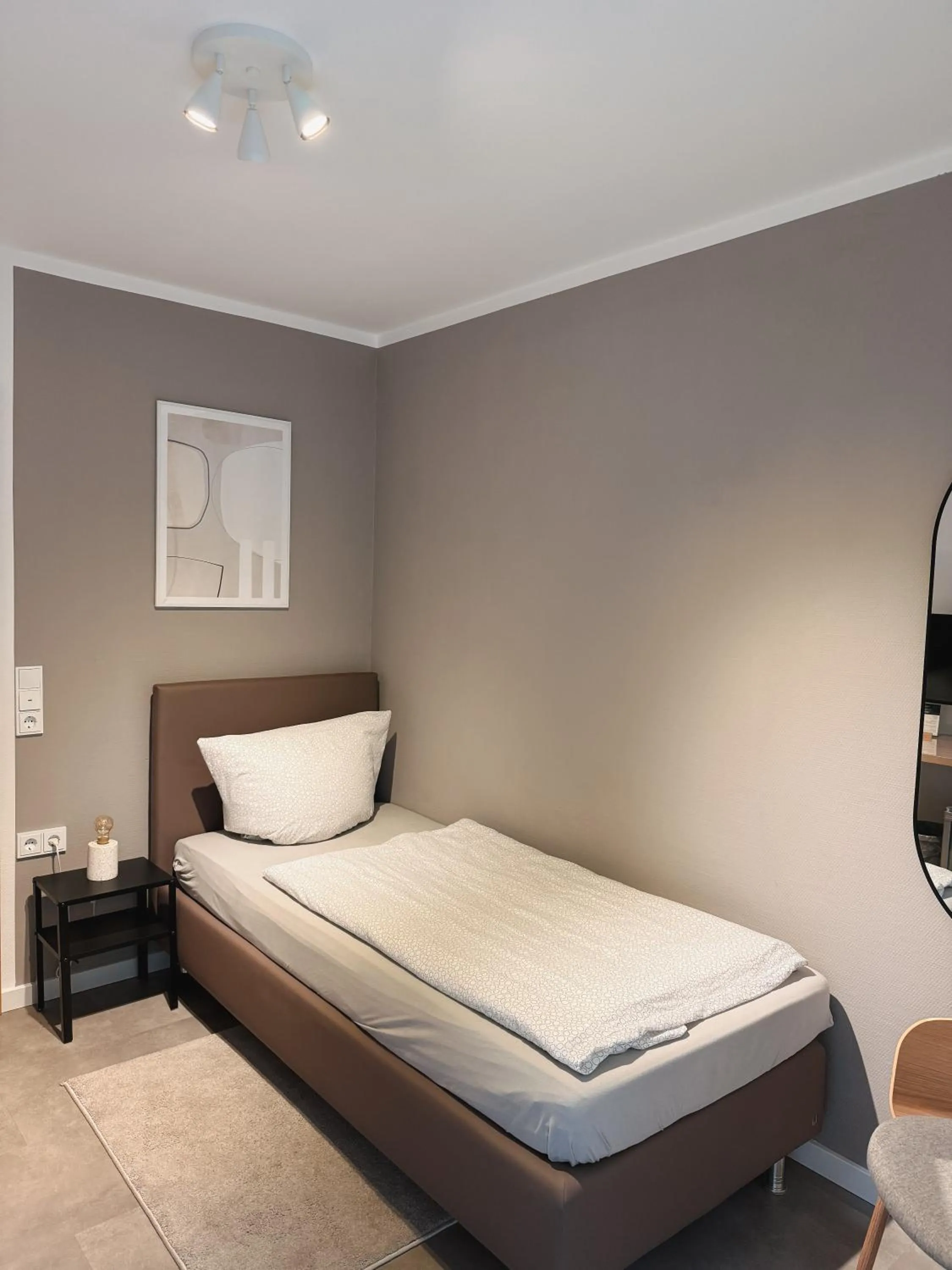 Bed in Hotel Traube Rheinhessen
