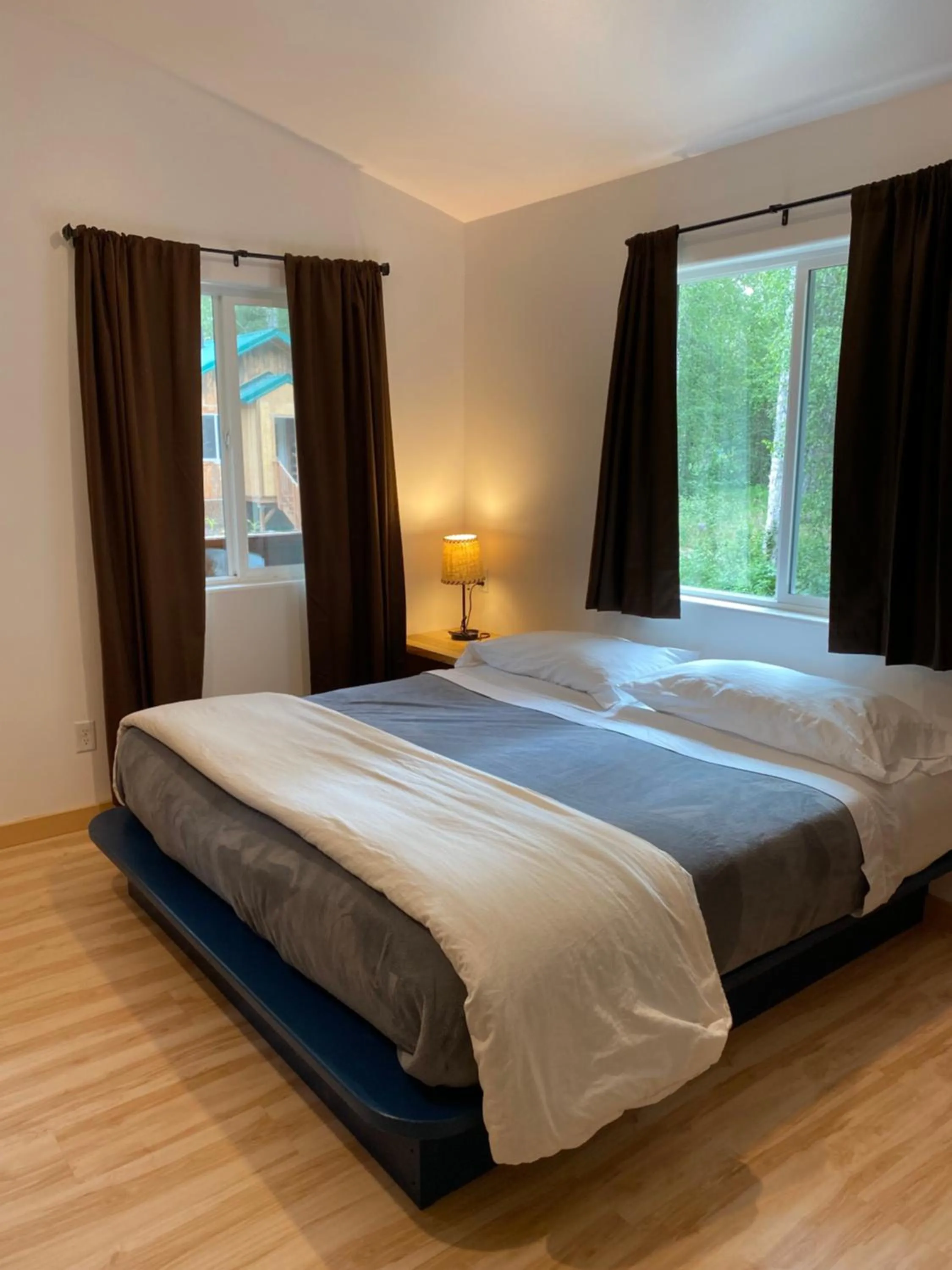 Bed in Talkeetna Wilderness Lodge & Cabin Rentals