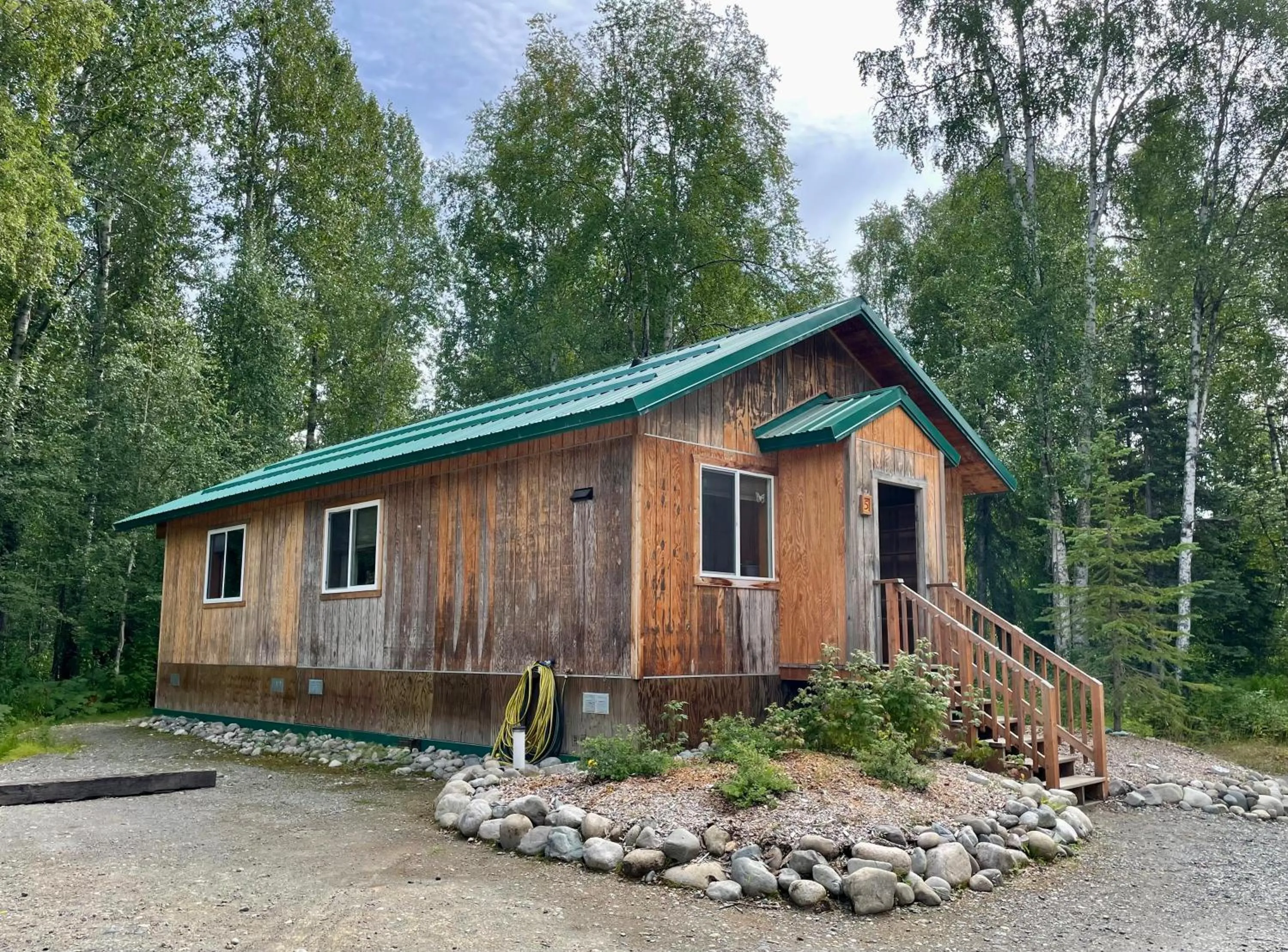 Facade/entrance in Talkeetna Wilderness Lodge & Cabin Rentals