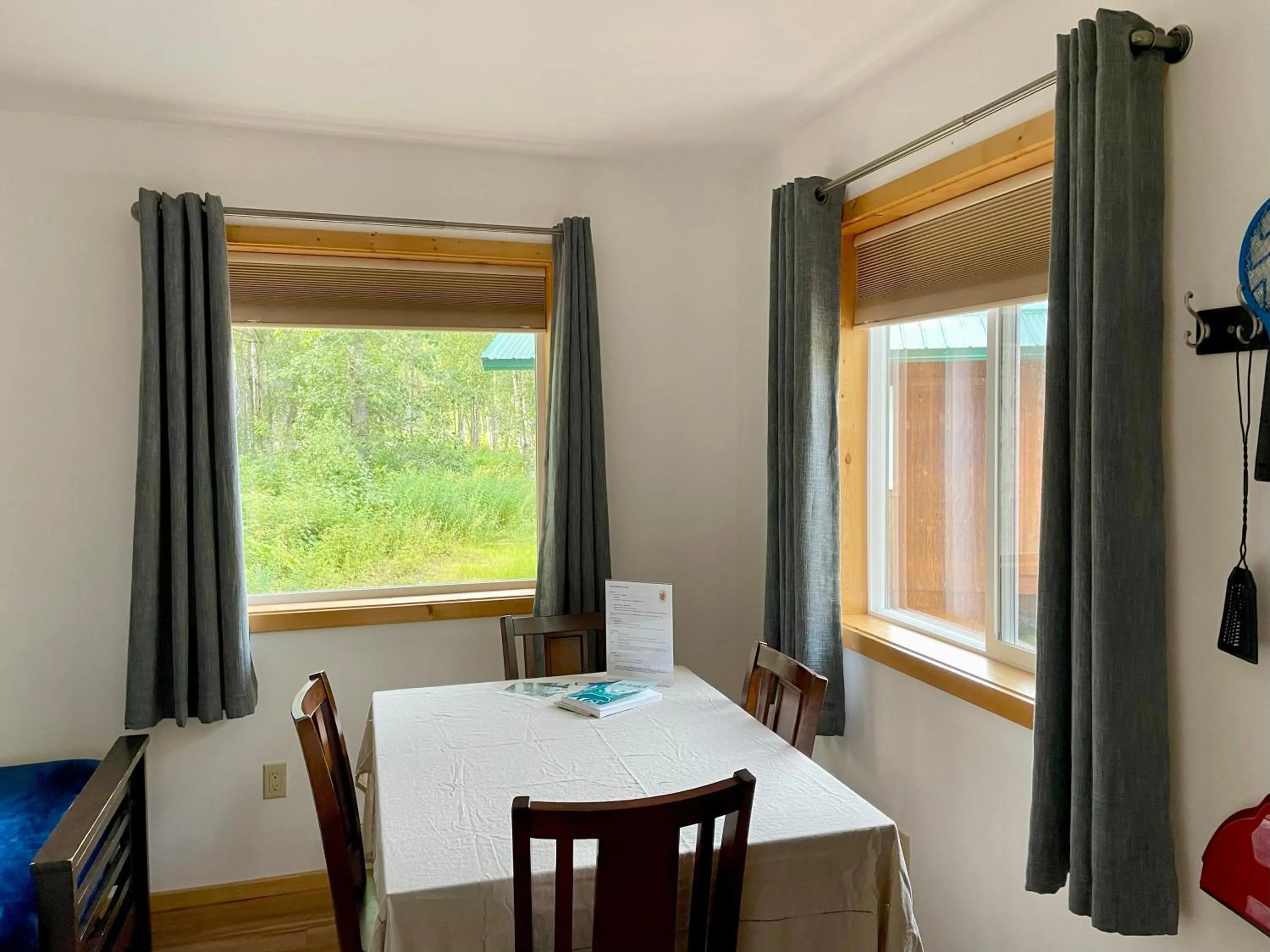 Dining area in Talkeetna Wilderness Lodge & Cabin Rentals