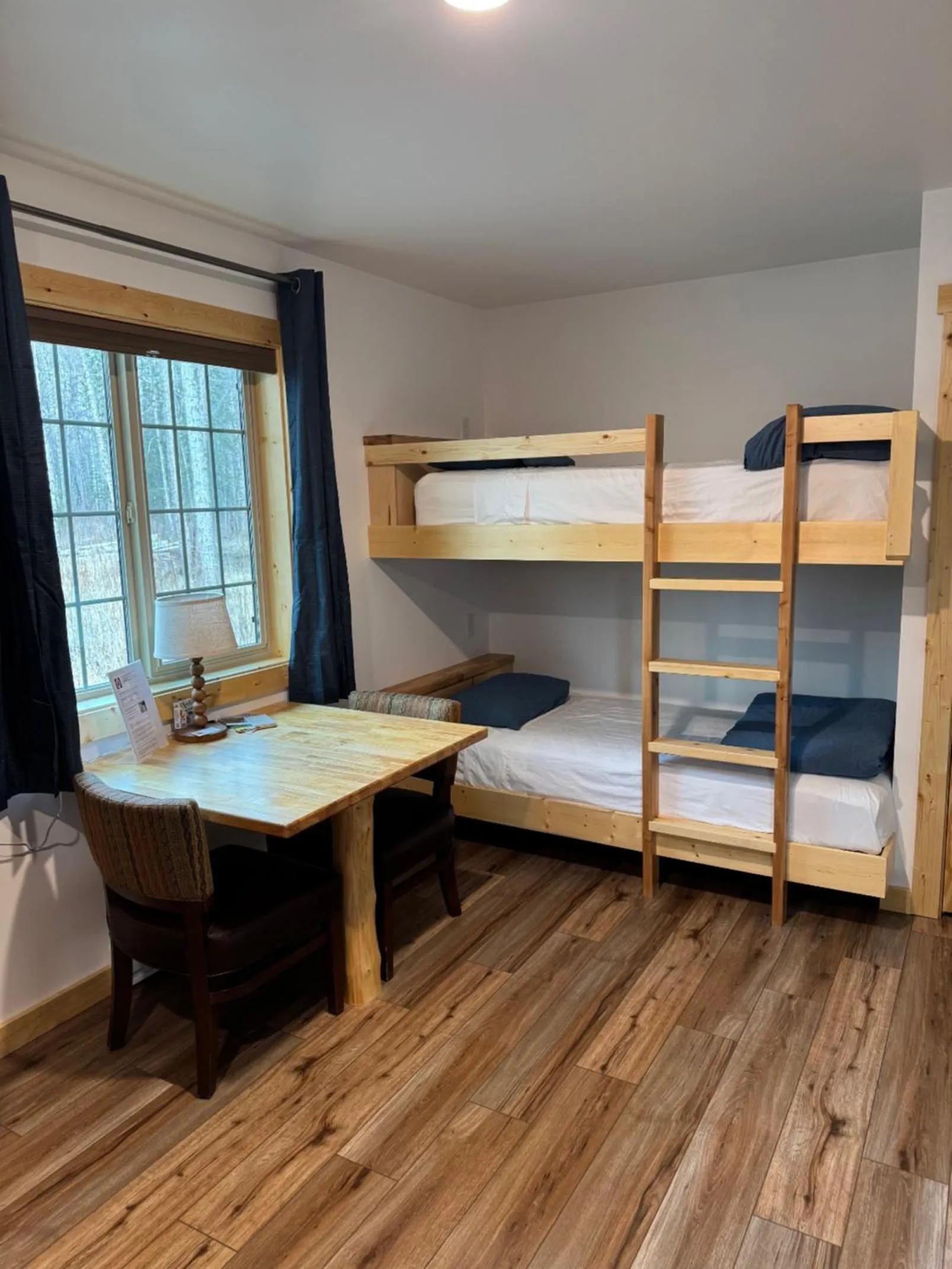 bunk bed, Bed in Talkeetna Wilderness Lodge & Cabin Rentals