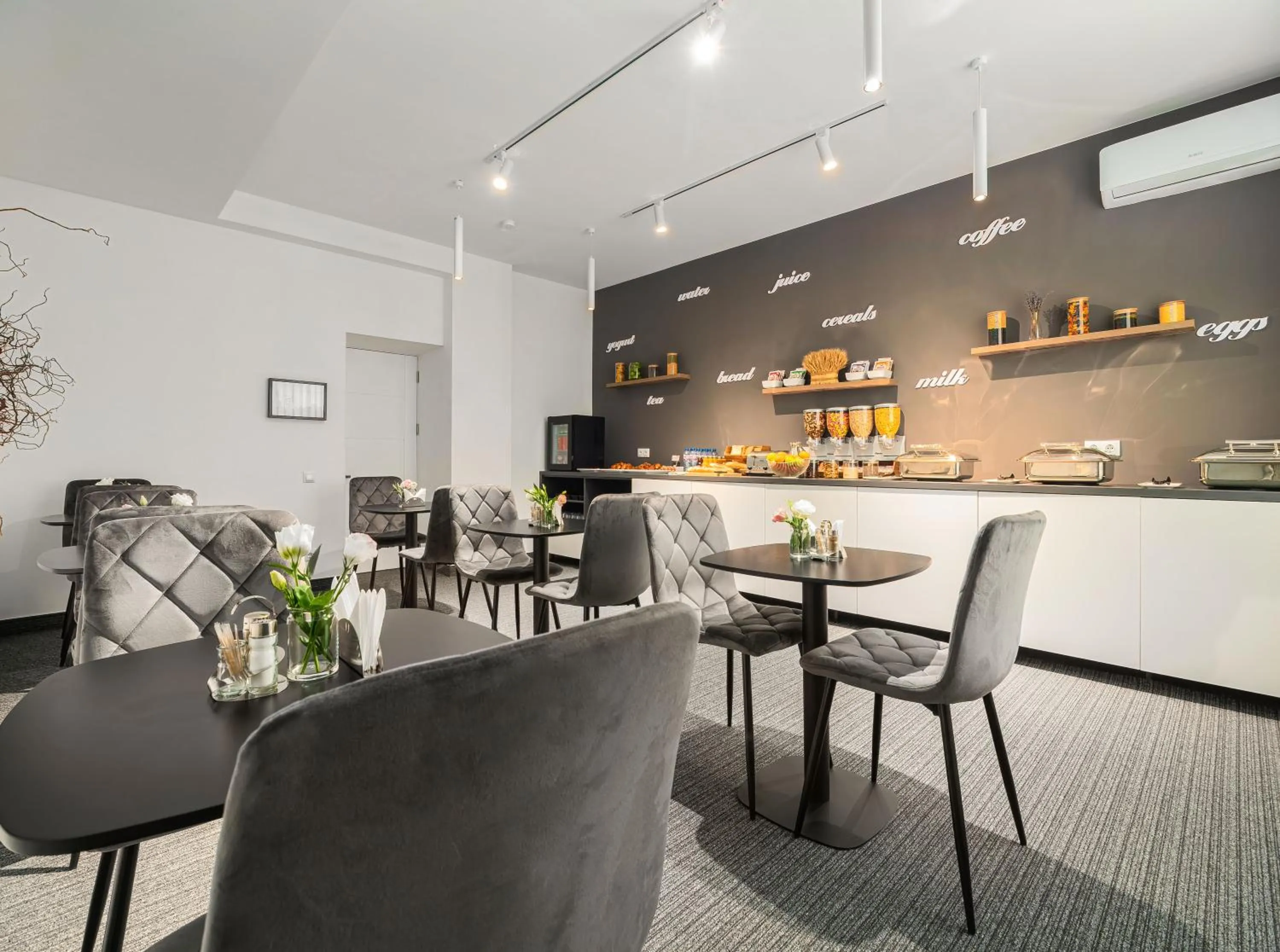 Breakfast in TA Collection Hotel