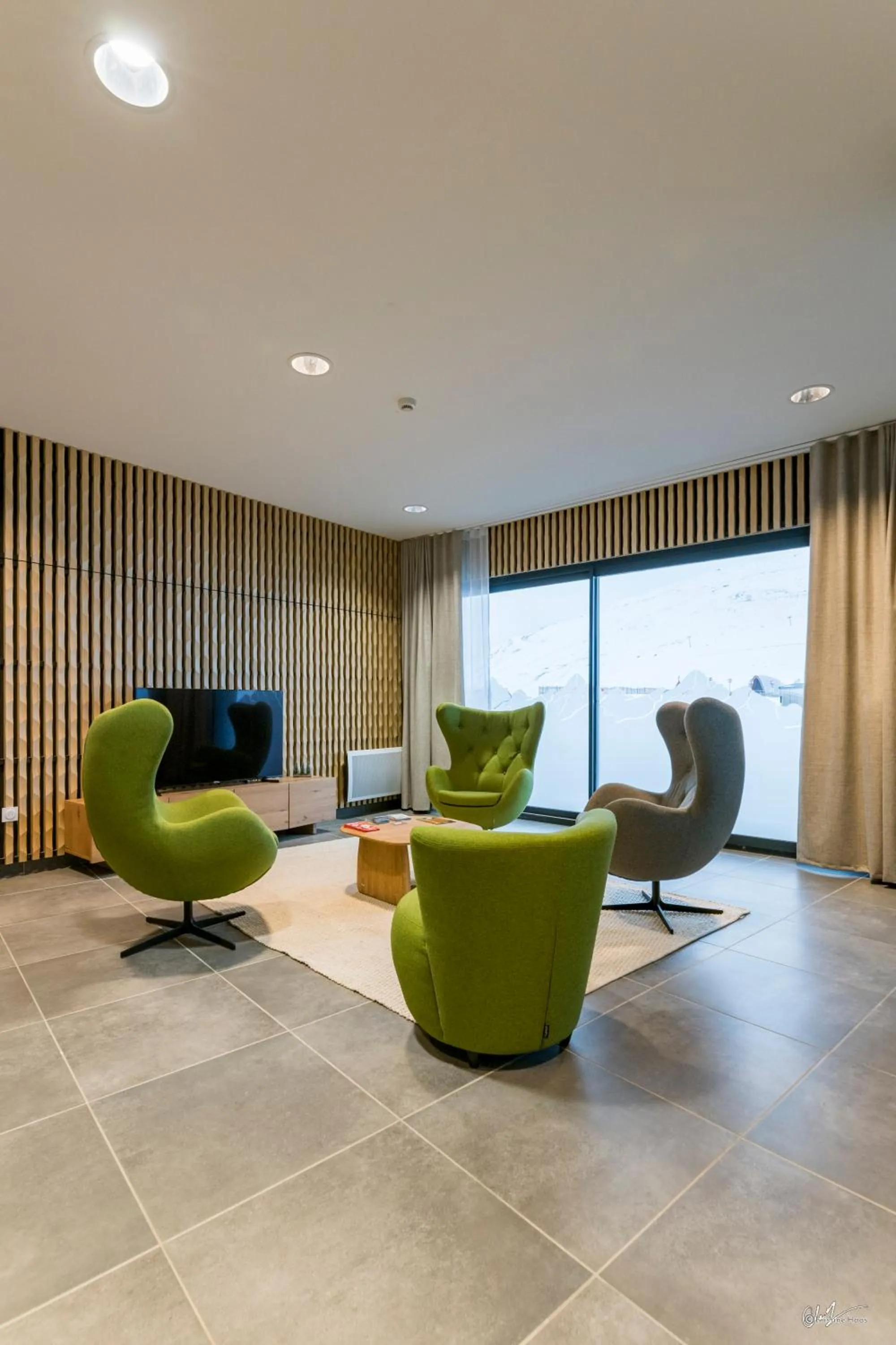 Lobby or reception in Lagrange Vacances Le Cristal de Piau