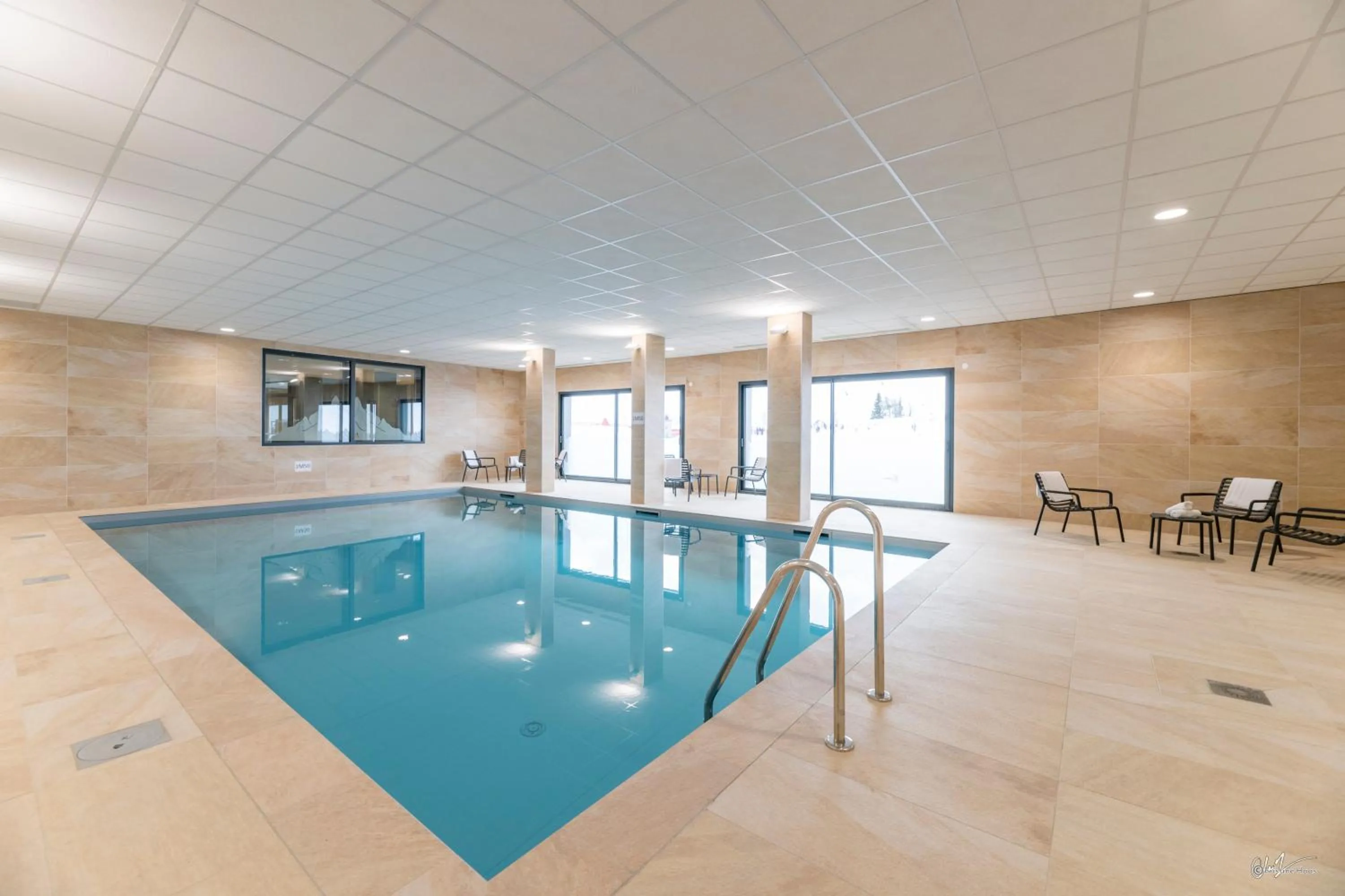 Swimming pool in Lagrange Vacances Le Cristal de Piau