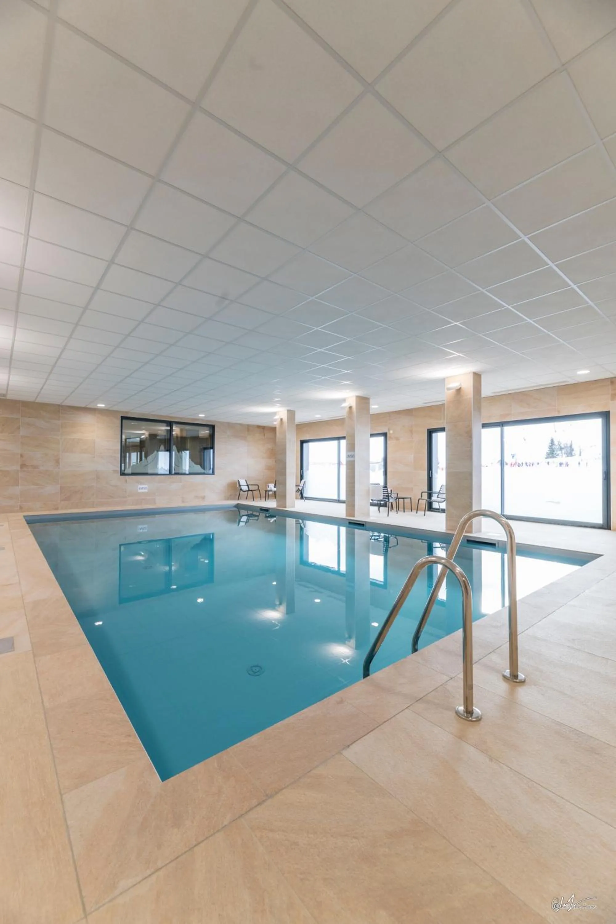 Swimming pool in Lagrange Vacances Le Cristal de Piau