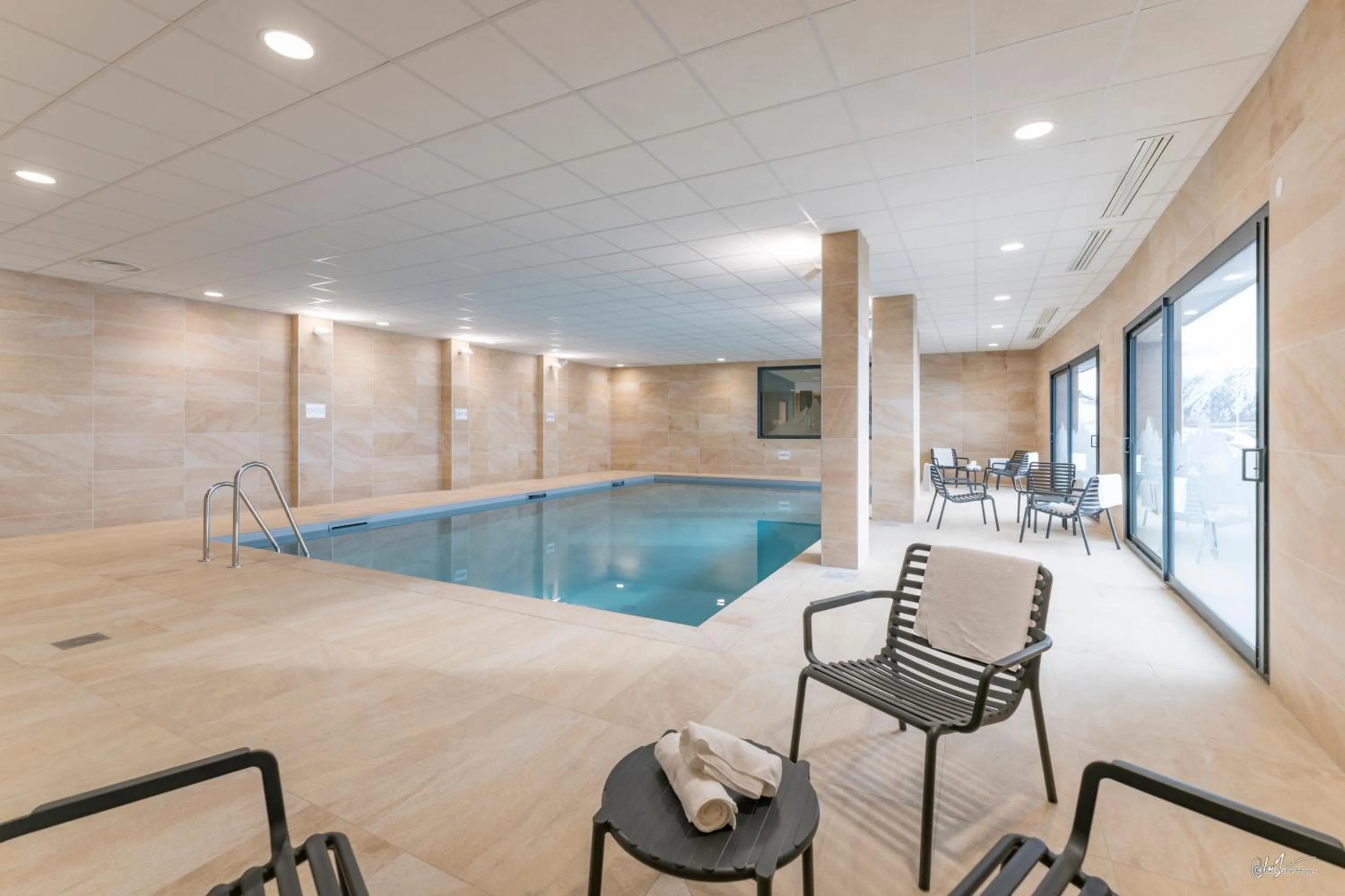 Swimming pool in Lagrange Vacances Le Cristal de Piau