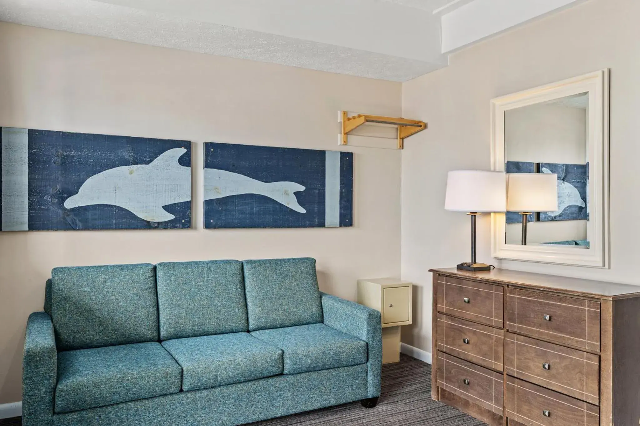 1 Bedroom Suite Two Double Beds w/ Sofa Sleeper Pool View Ground Floor in Sandpiper Beacon Beach Resort 1 Bedroom Suite Two Double Beds w/ Sofa Sleeper Pool View Ground Floor in Sandpiper Beacon Beach Resort