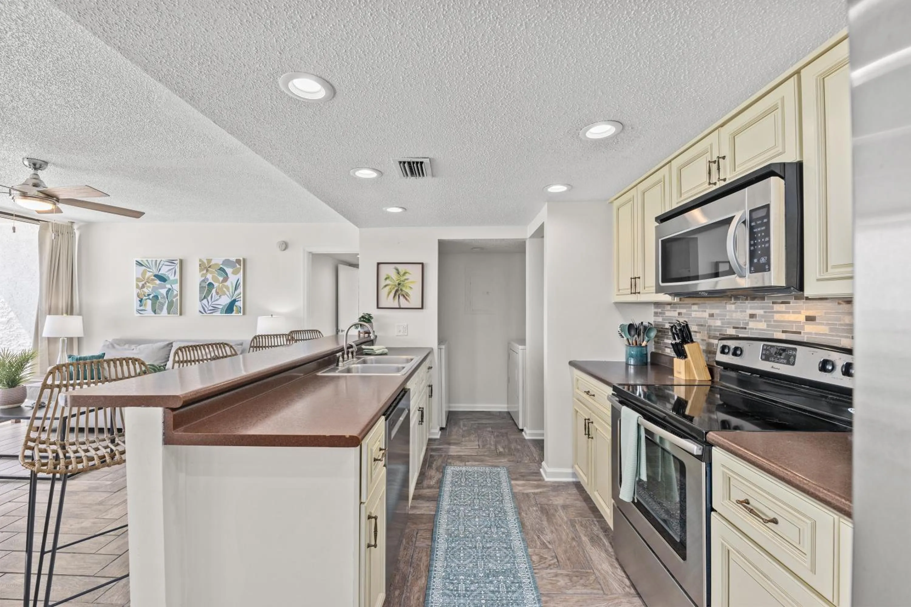 Sandpiper Beacon Beach Resort