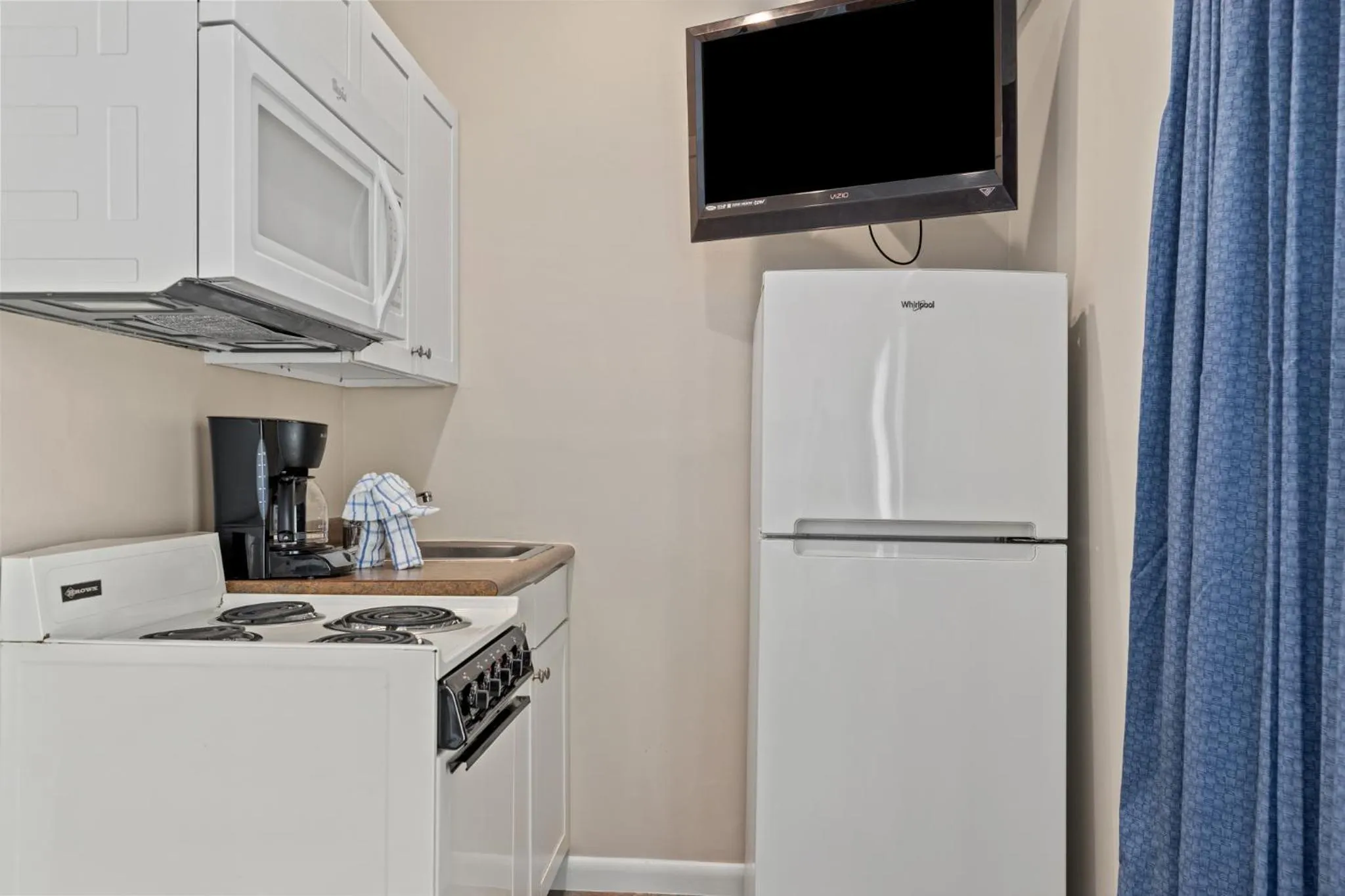 Sandpiper Beacon Beach Resort