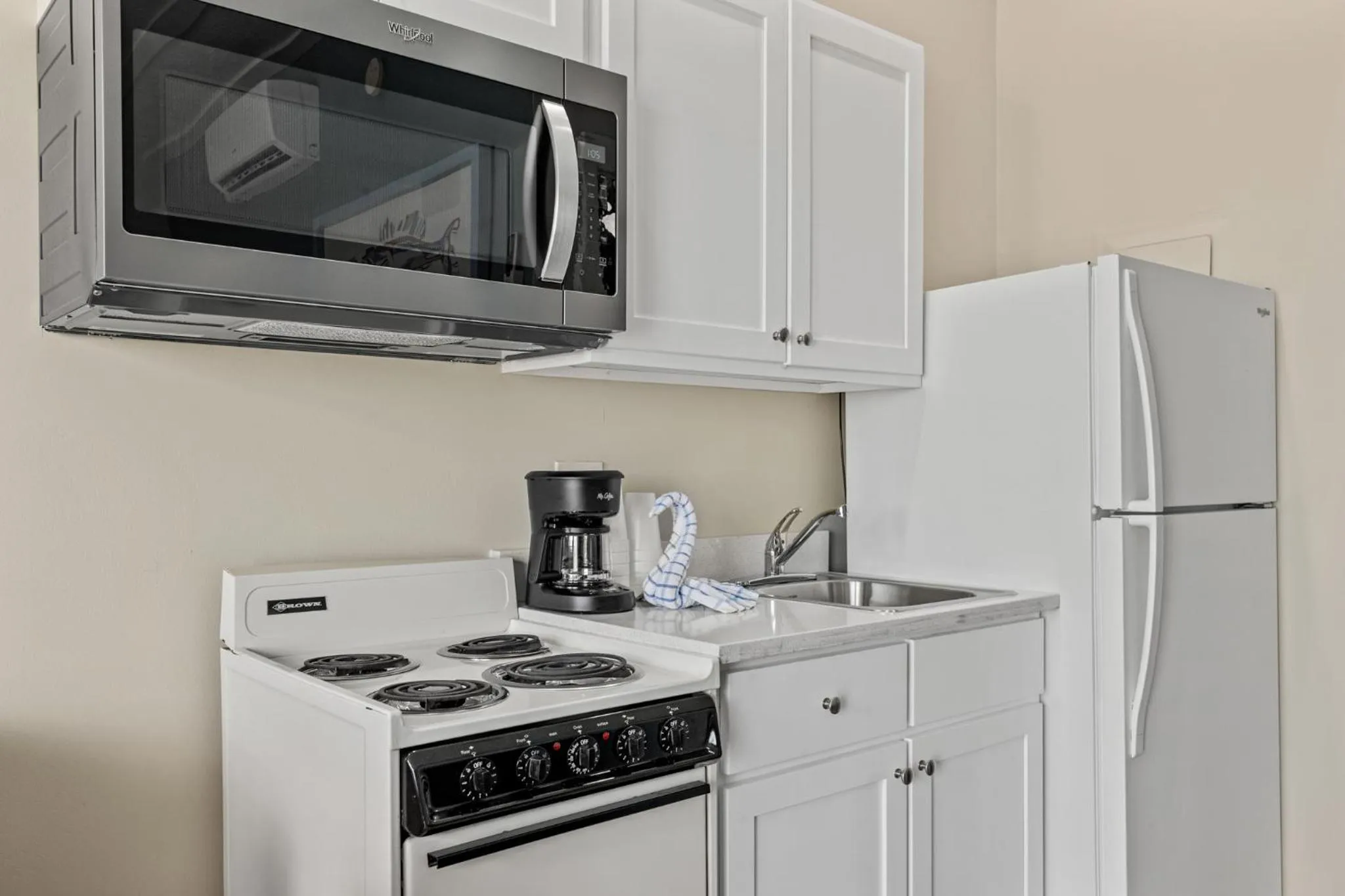 Sandpiper Beacon Beach Resort