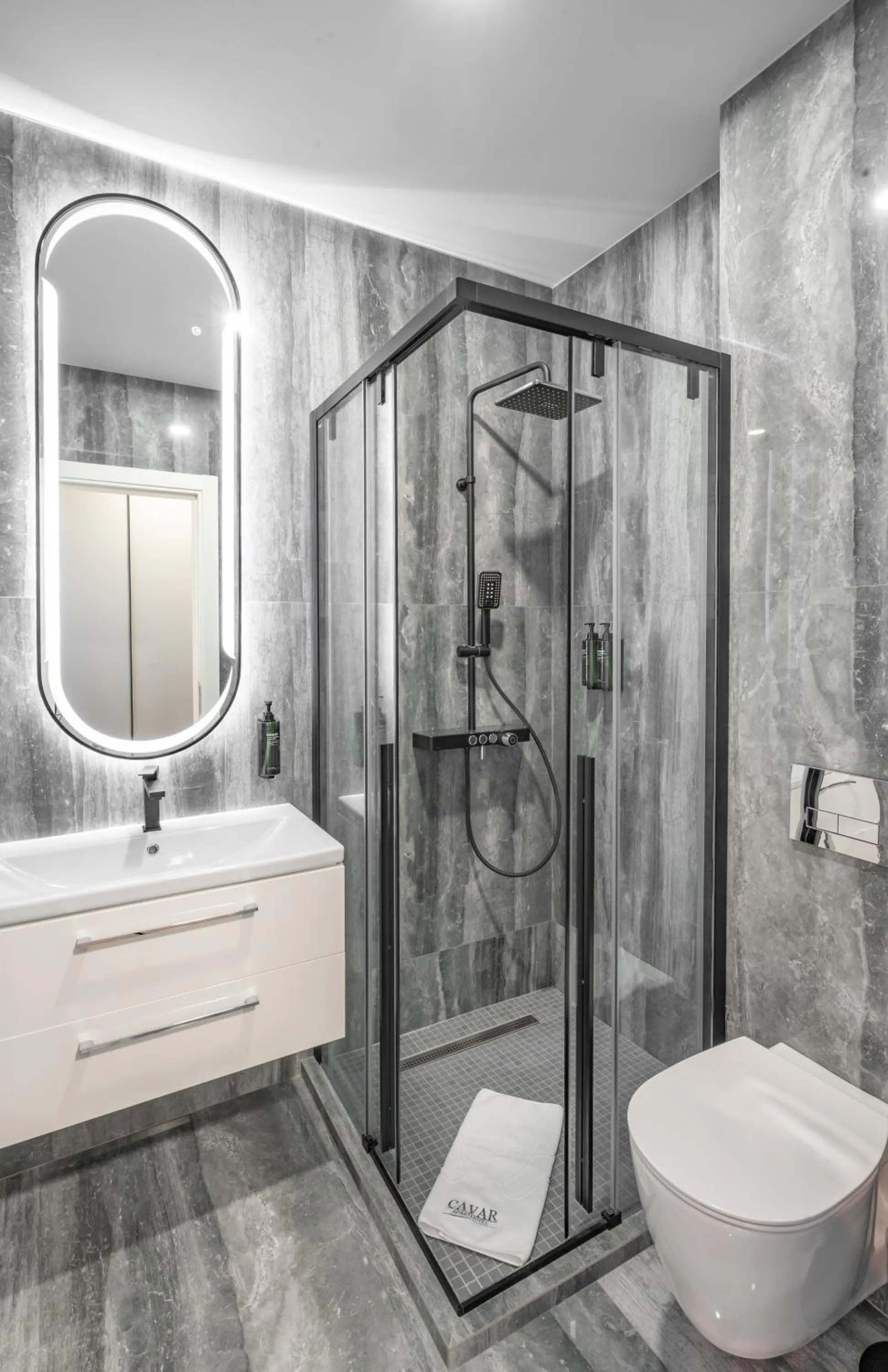 Shower in Cavar Aparthotel