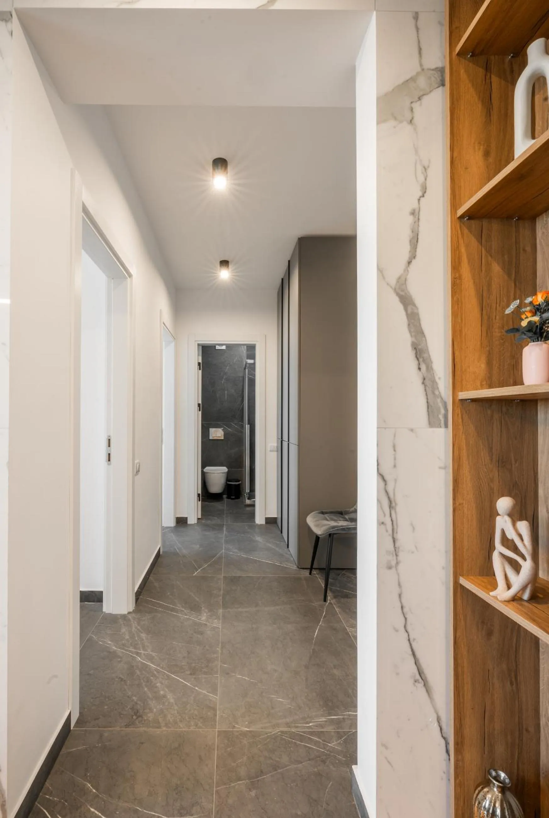 Shower in Cavar Aparthotel