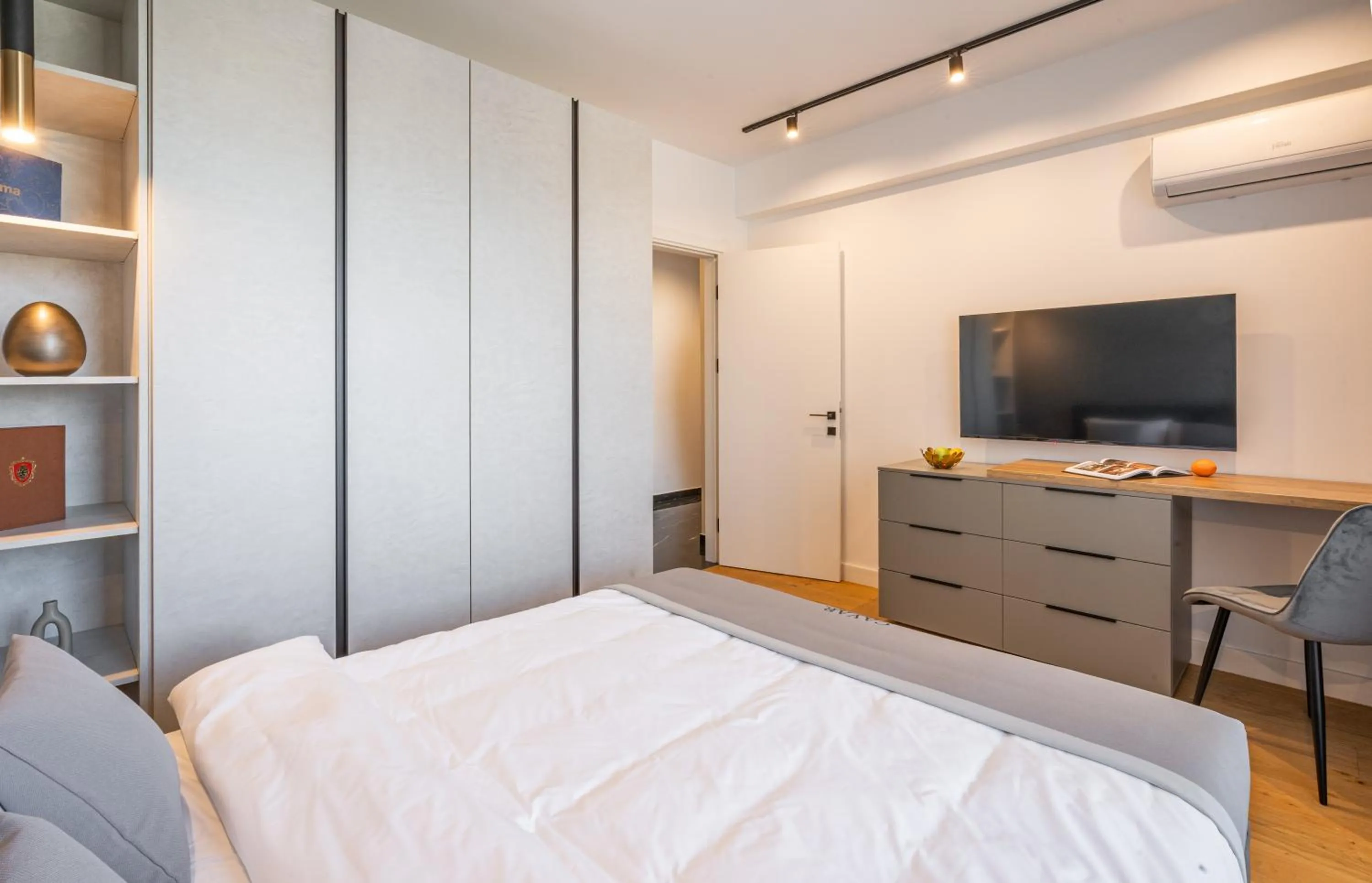 Bed in Cavar Aparthotel