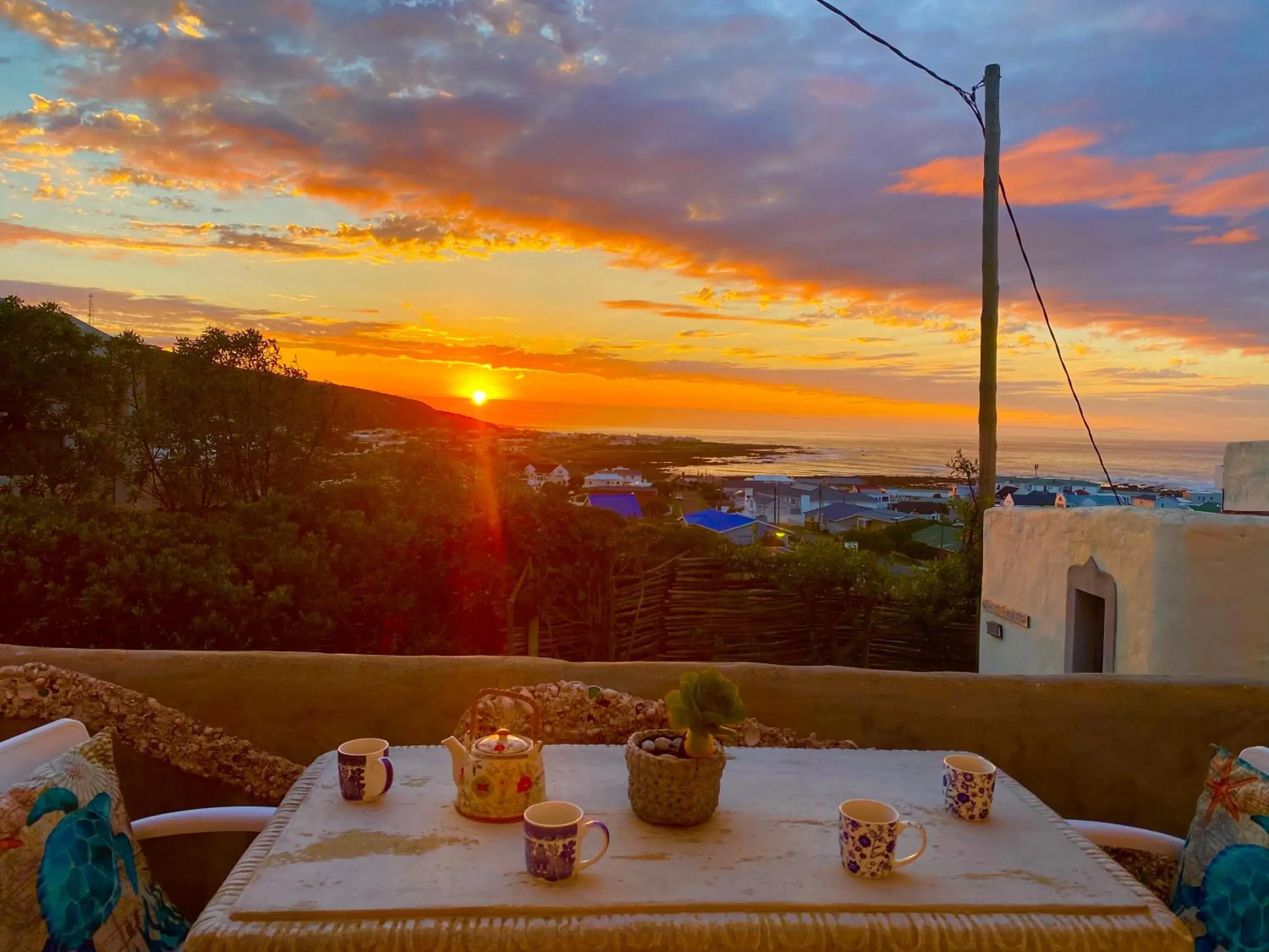Two-Bedroom Cottage with Sea View - single occupancy in Agulhasbestview Two-Bedroom Cottage with Sea View - single occupancy in Agulhasbestview