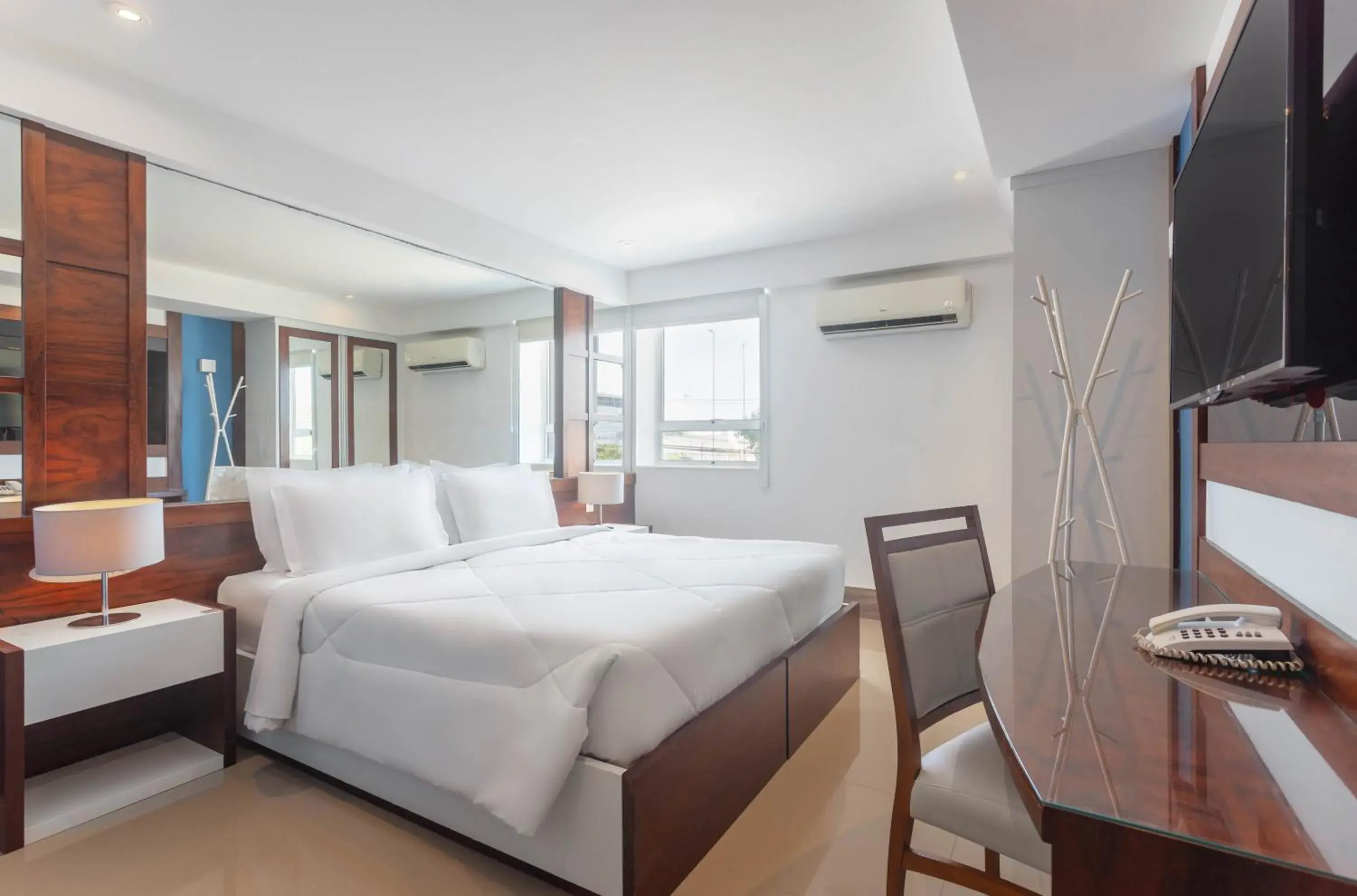 Superior Double Room in DOM Barra Hotel Superior Double Room in DOM Barra Hotel