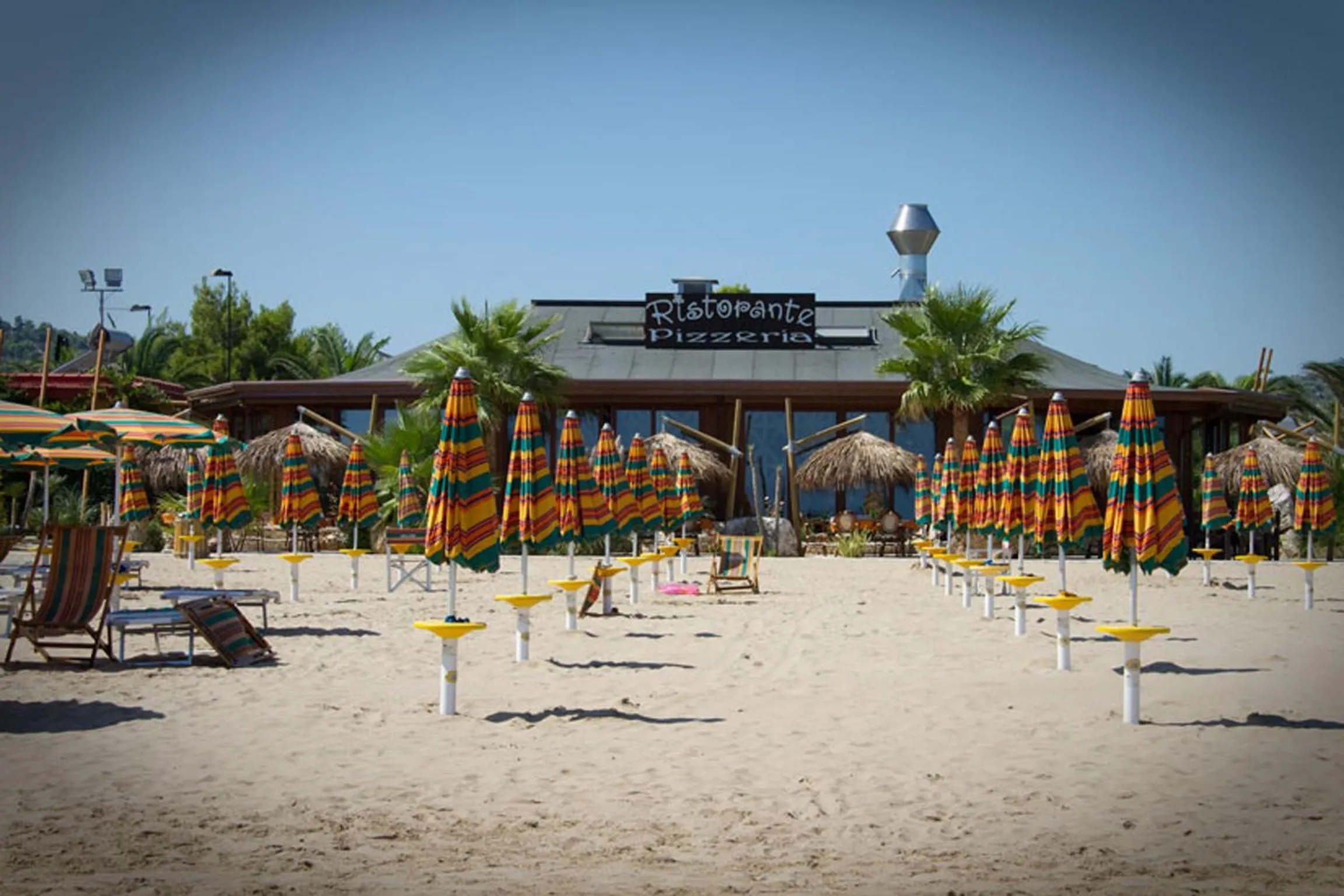 Restaurant/places to eat in Oasi Beach Hotel