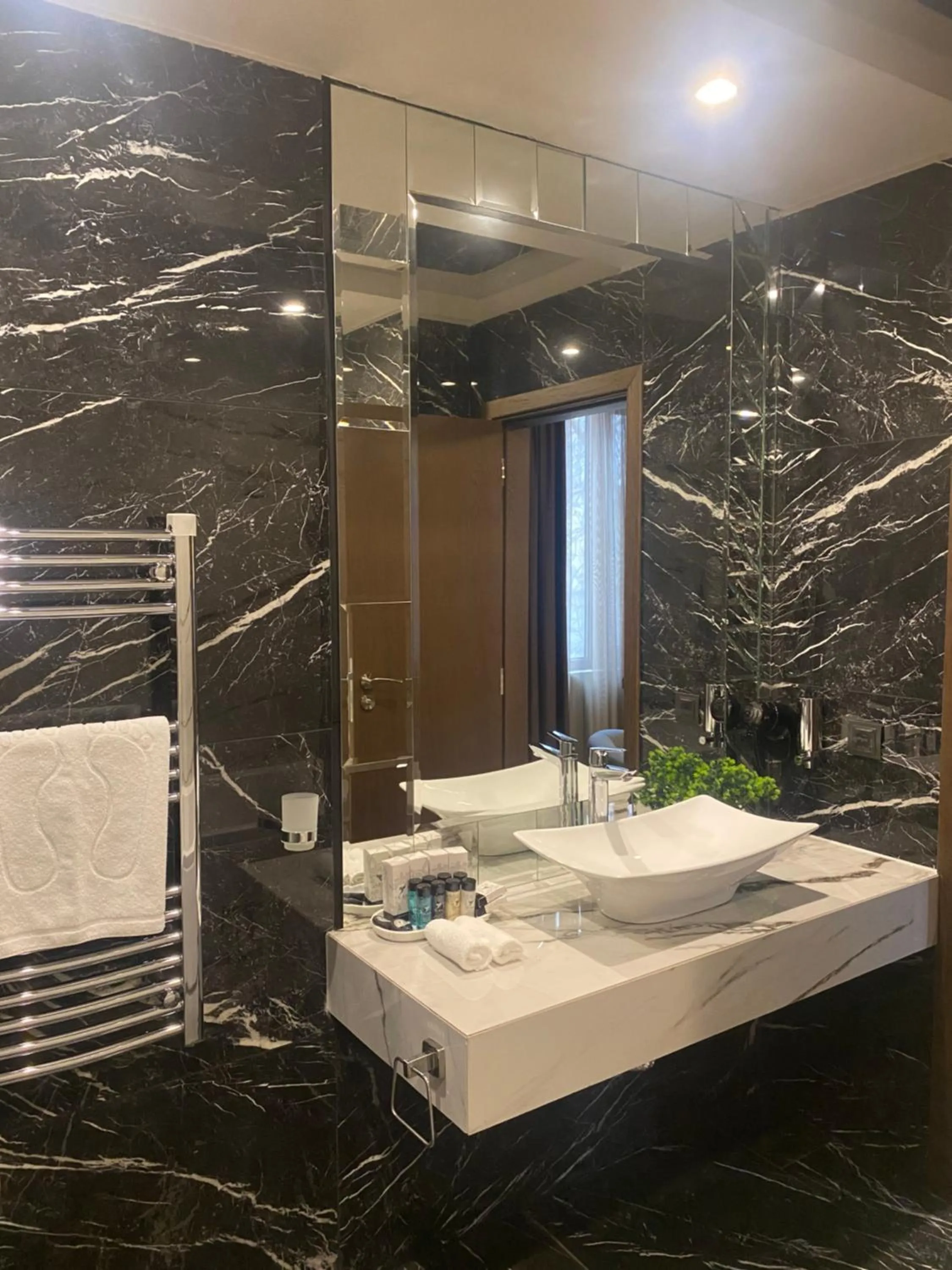 Bathroom in Hotel Royal Plovdiv