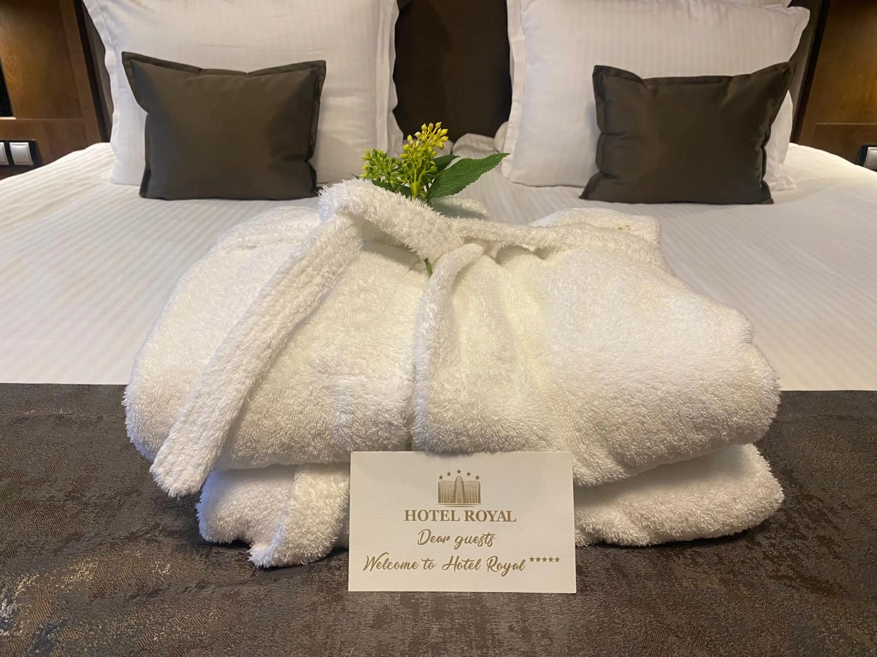 towels, Bed in Hotel Royal Plovdiv