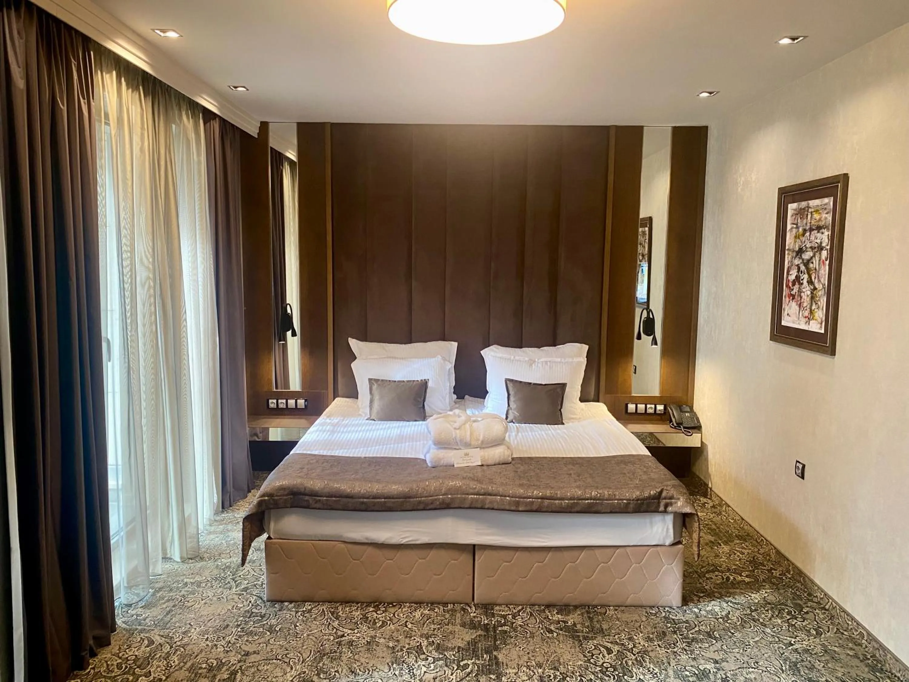 Bedroom, Bed in Hotel Royal Plovdiv