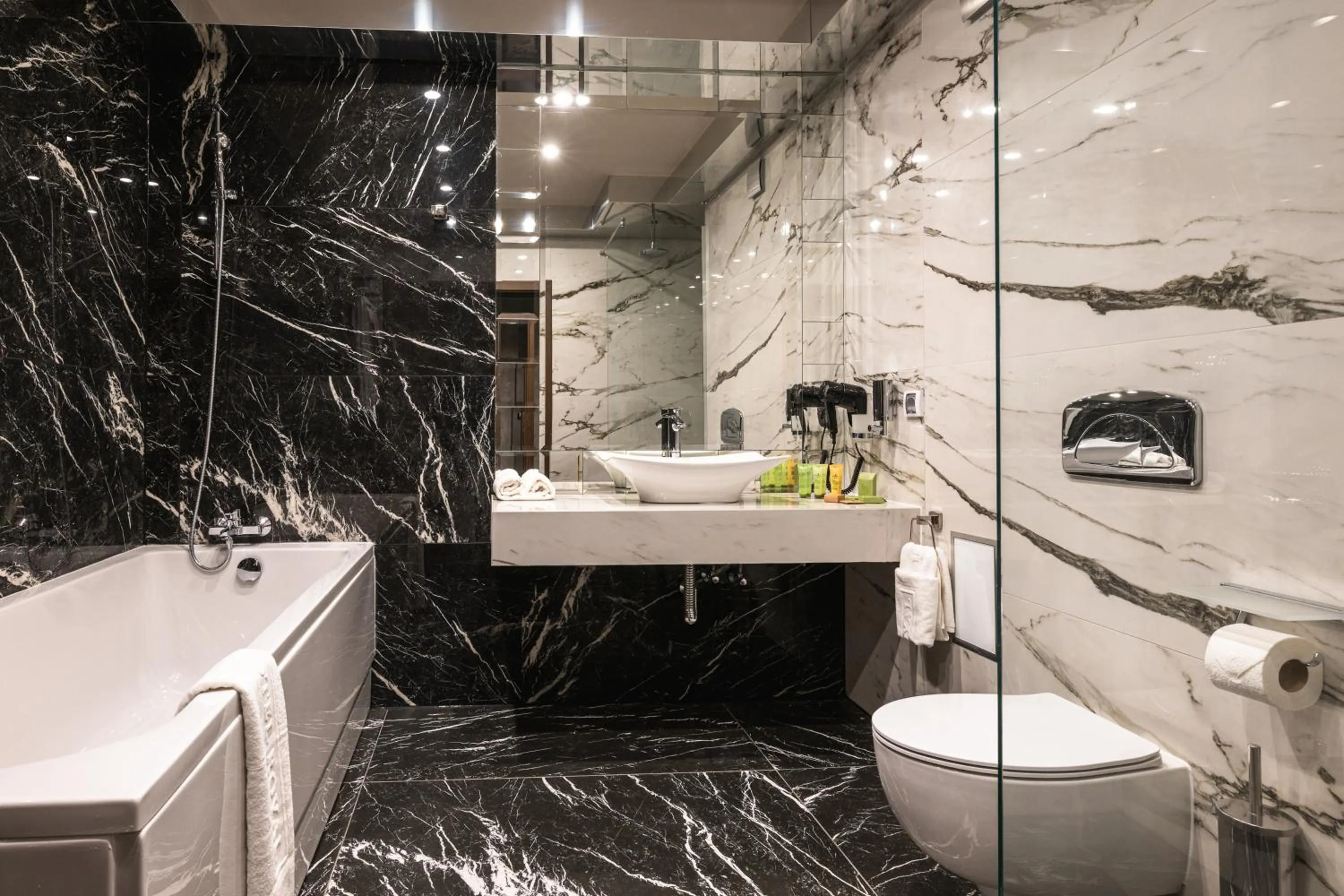 Bathroom in Hotel Royal Plovdiv