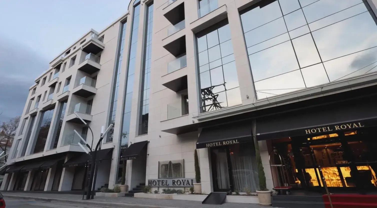 Facade/entrance in Hotel Royal Plovdiv Facade/entrance in Hotel Royal Plovdiv