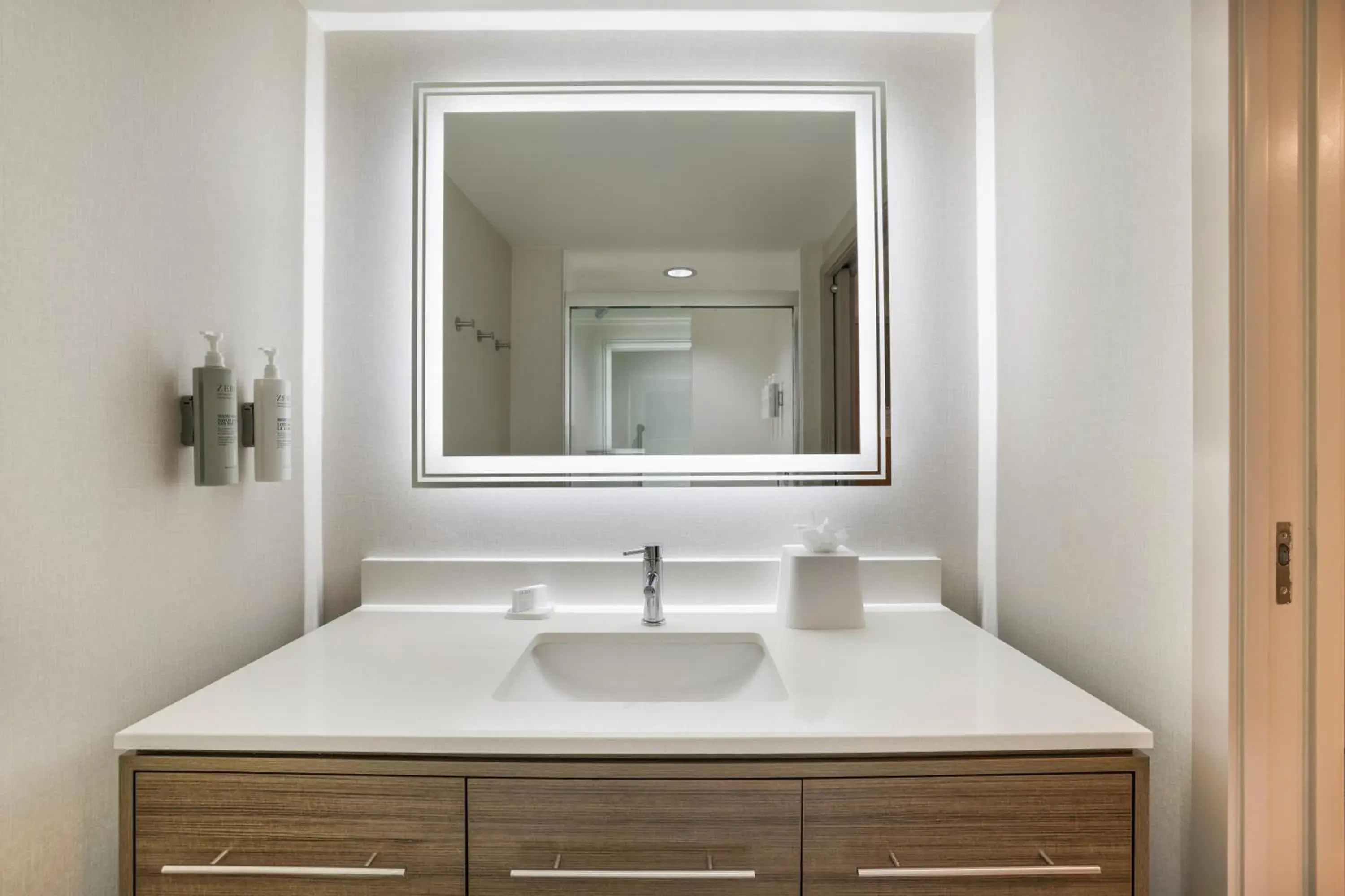 King Studio Suite - Hearing Access in Home2 Suites By Hilton Madison East King Studio Suite - Hearing Access in Home2 Suites By Hilton Madison East