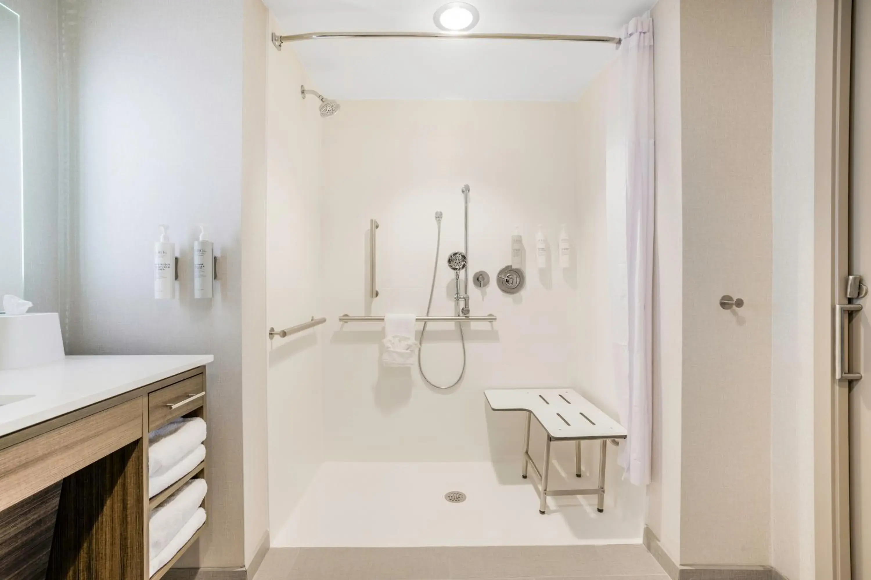 Queen Studio Suite with Roll-In Shower - Mobility Accessible in Home2 Suites By Hilton Madison East Queen Studio Suite with Roll-In Shower - Mobility Accessible in Home2 Suites By Hilton Madison East