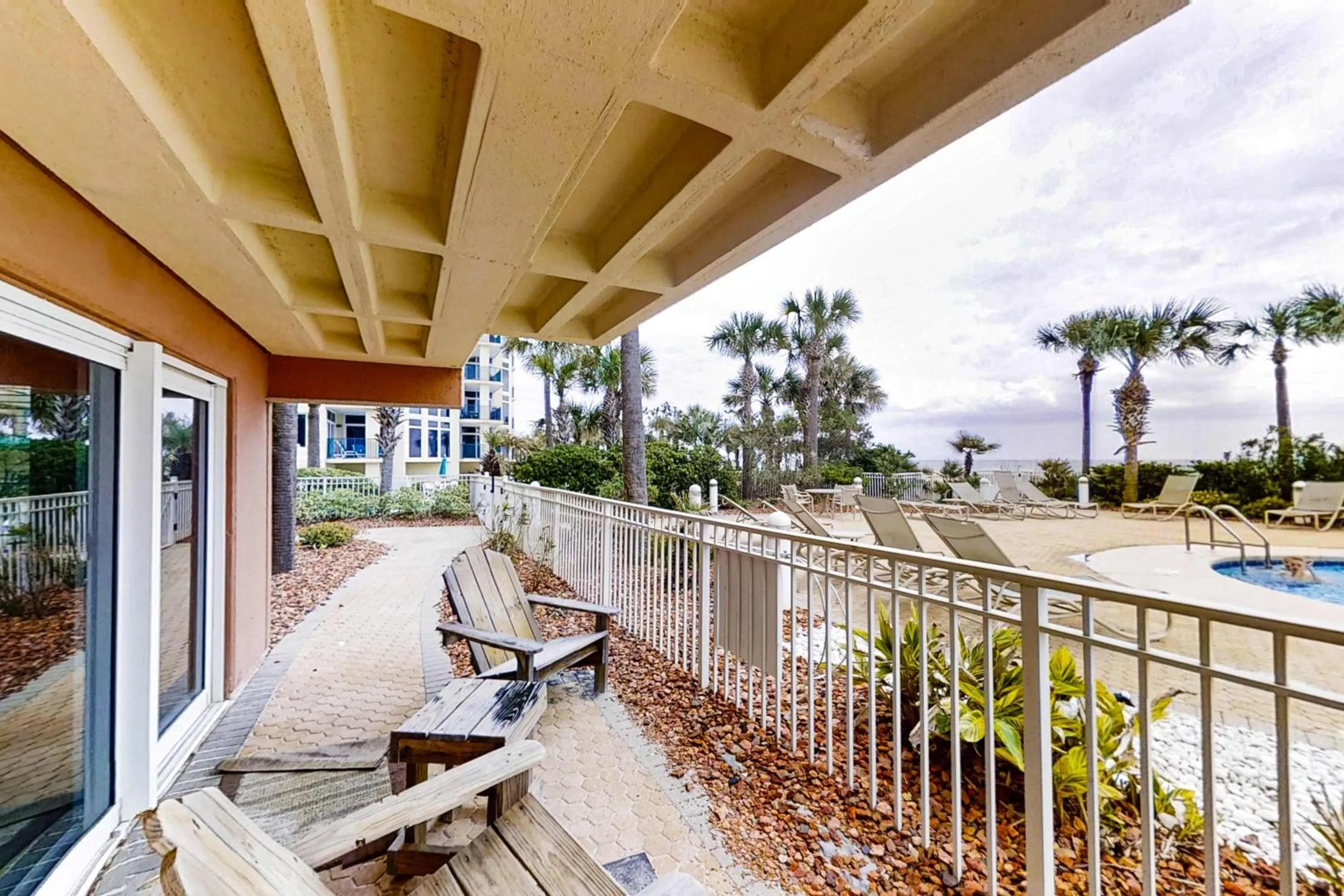 Destin Towers 1C
