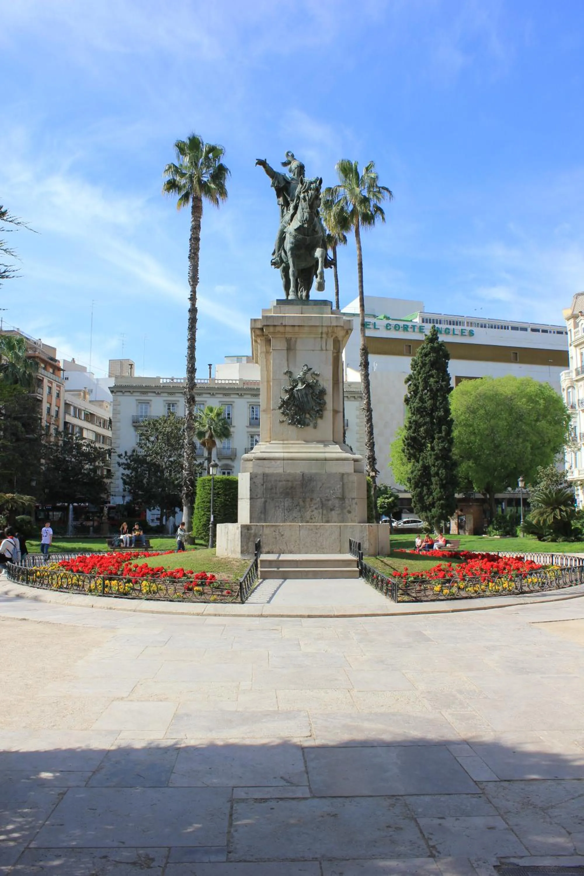 Nearby landmark in Hi Valencia Boutique