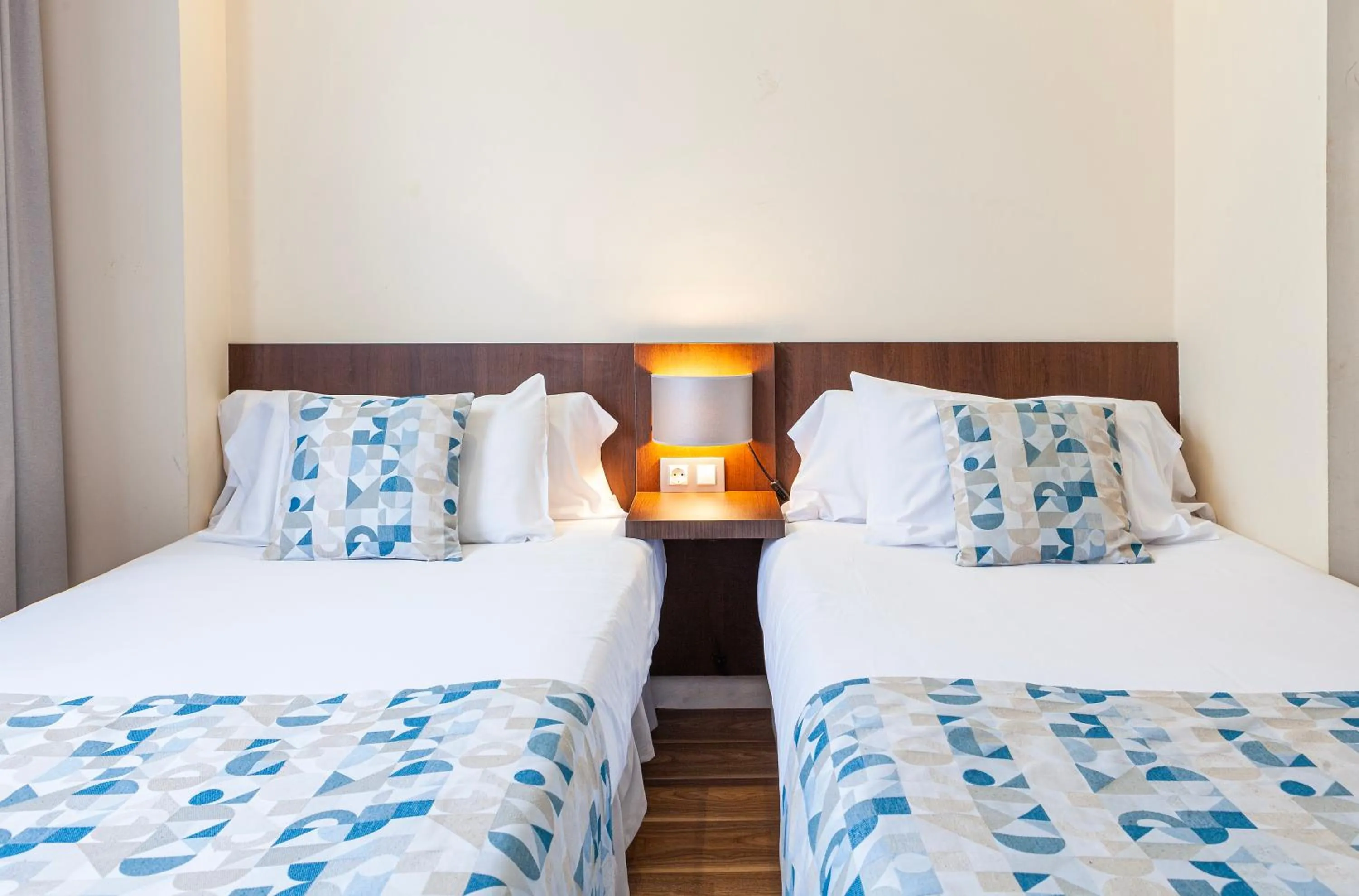 Bed in Hotel Olympia Universidades