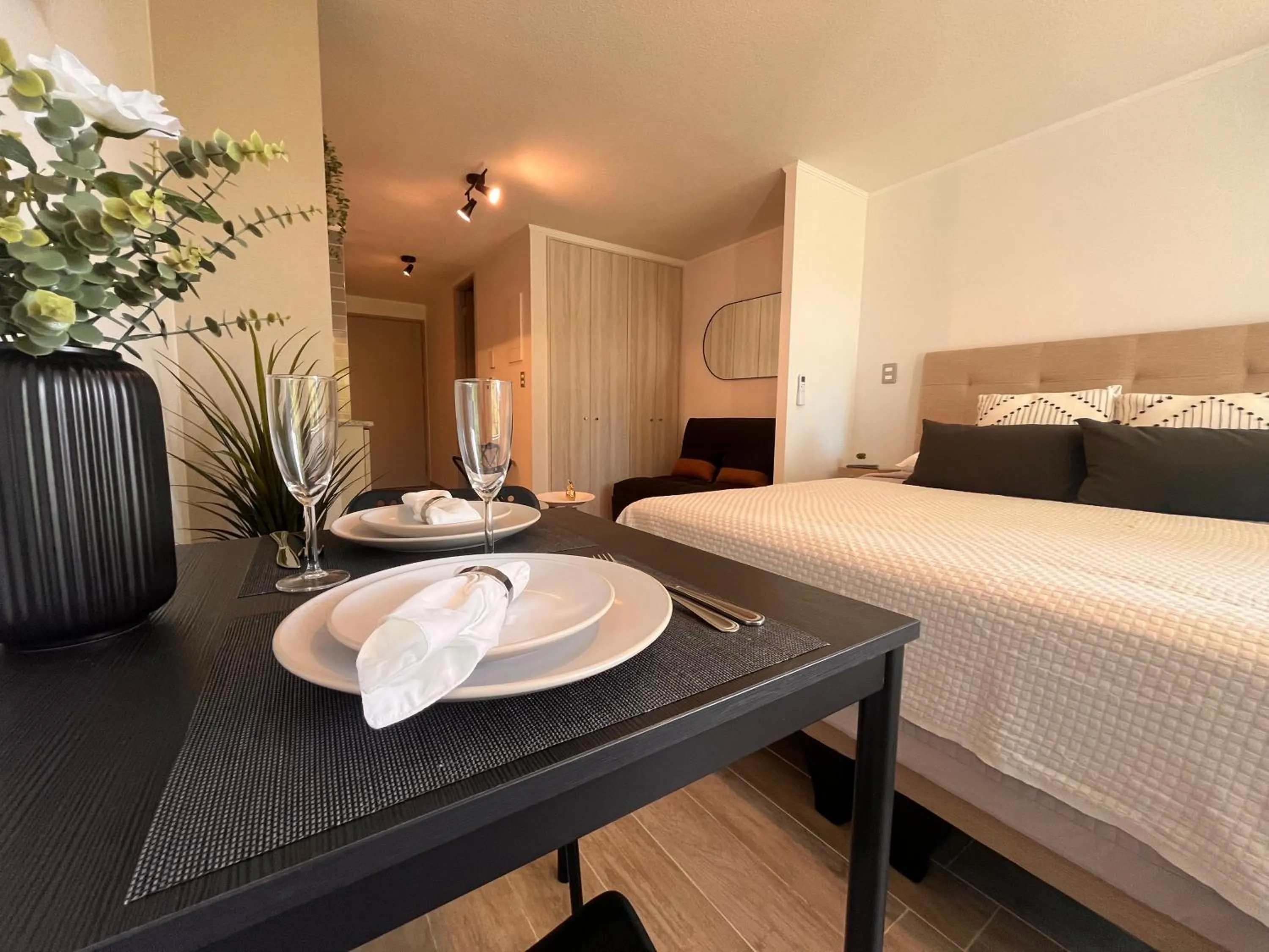 Dining area, Bed in Oceana Suites Movistar Arena I Eco España