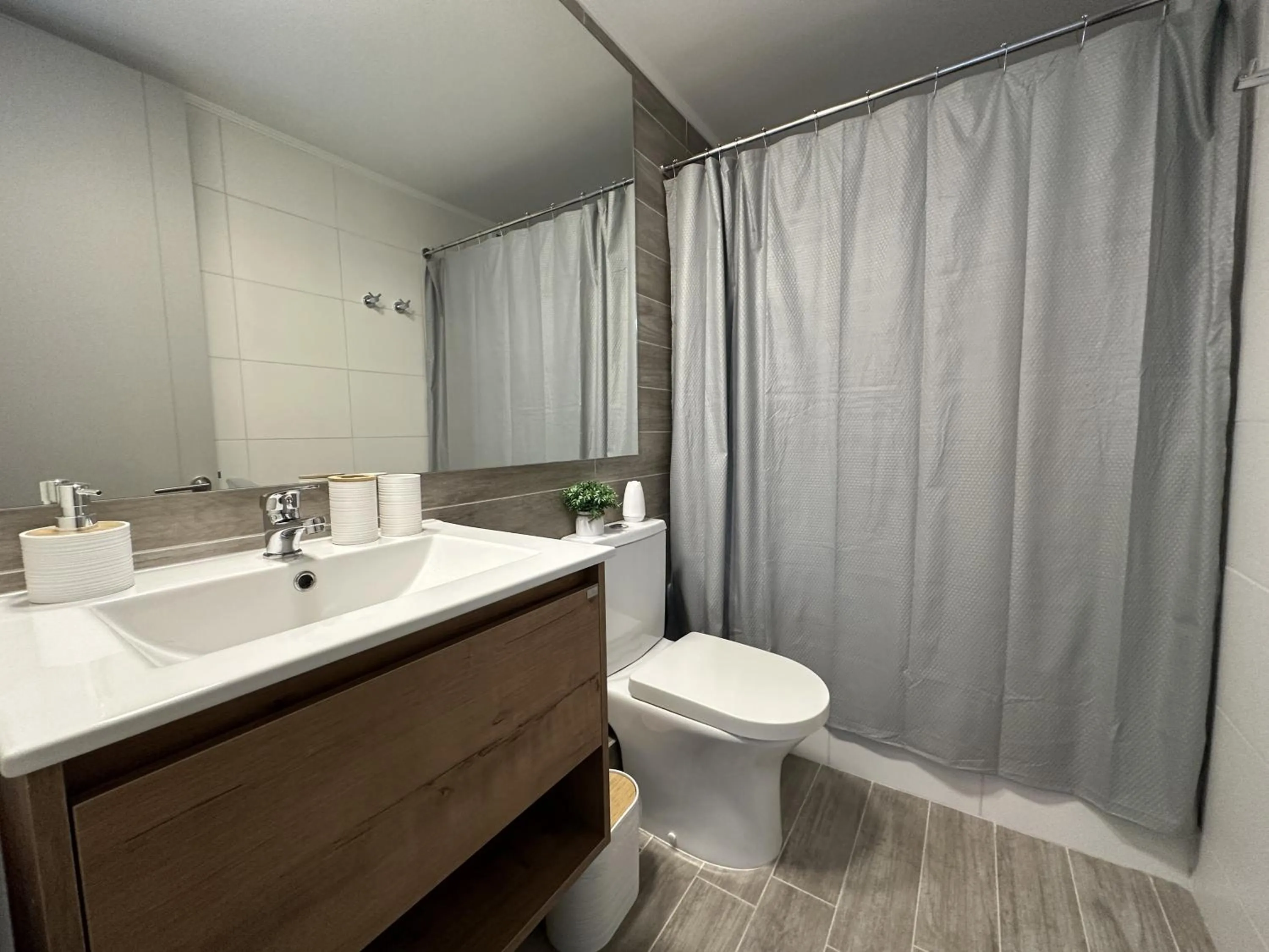 Bathroom in Oceana Suites Movistar Arena I Eco España