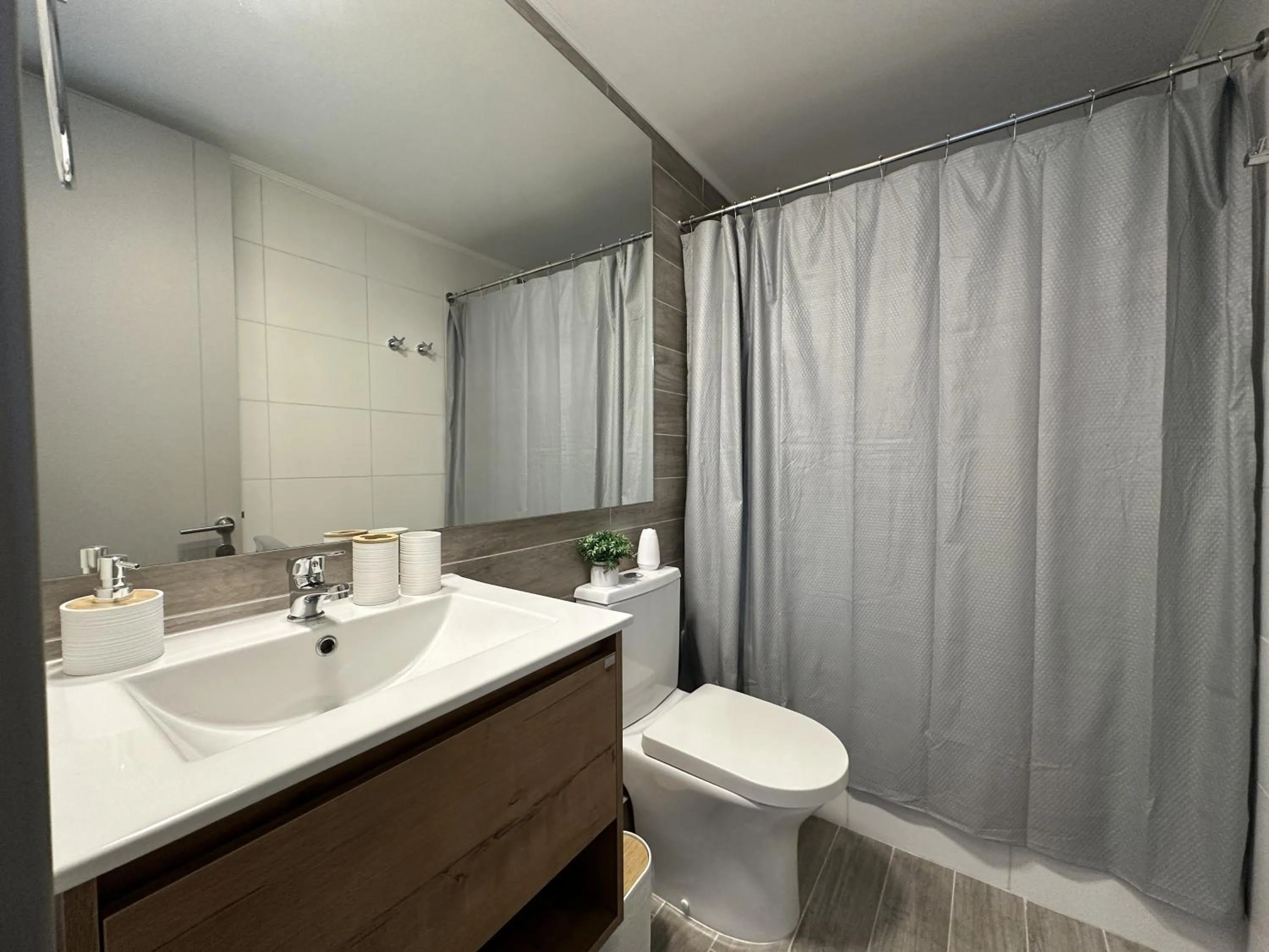 Bathroom in Oceana Suites Movistar Arena I Eco España