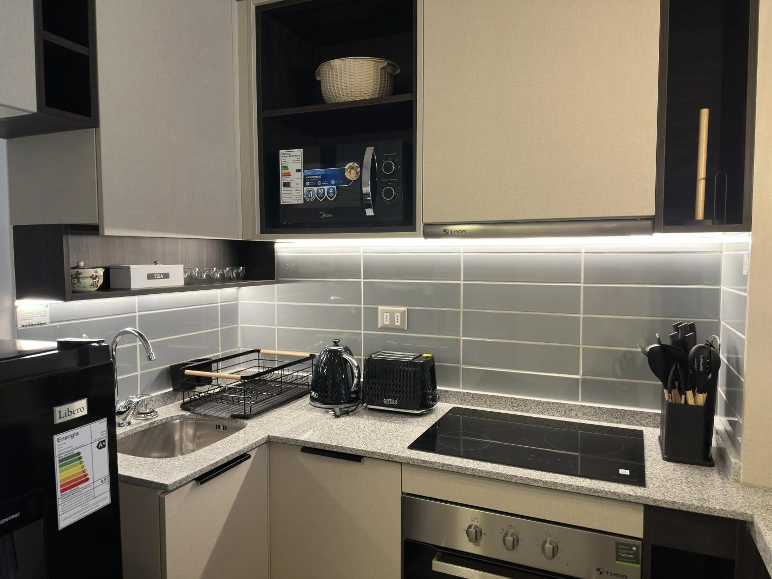 kitchen in Oceana Suites Movistar Arena I Eco España