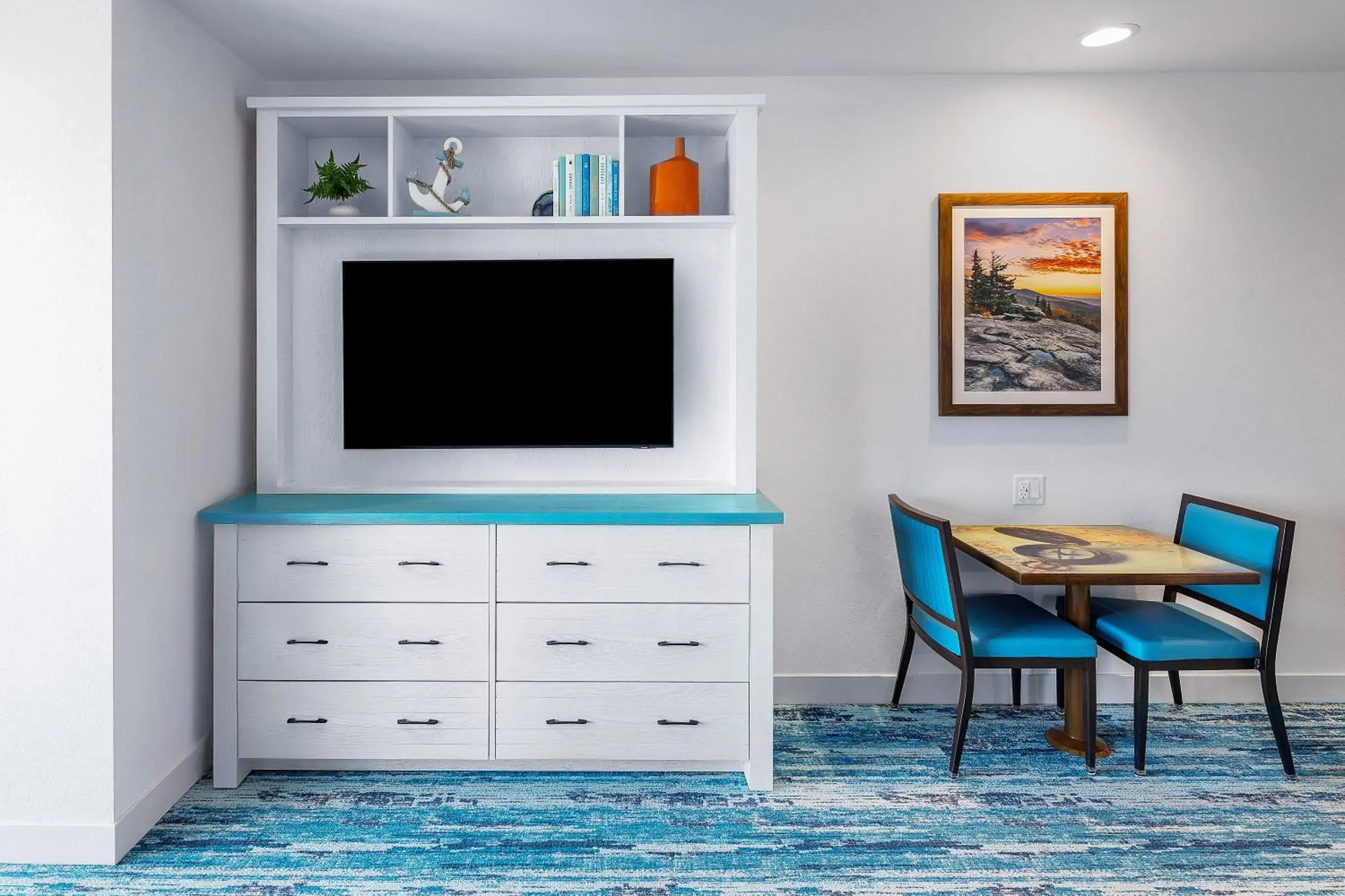 Junior Suite in Compass by Margaritaville Hotel Pigeon Forge Junior Suite in Compass by Margaritaville Hotel Pigeon Forge