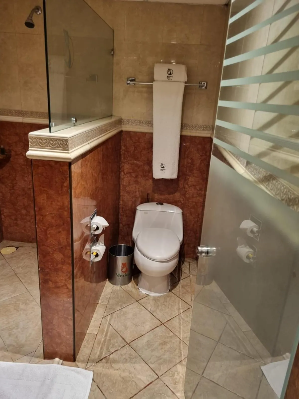 Bathroom in Hotel Mexicali