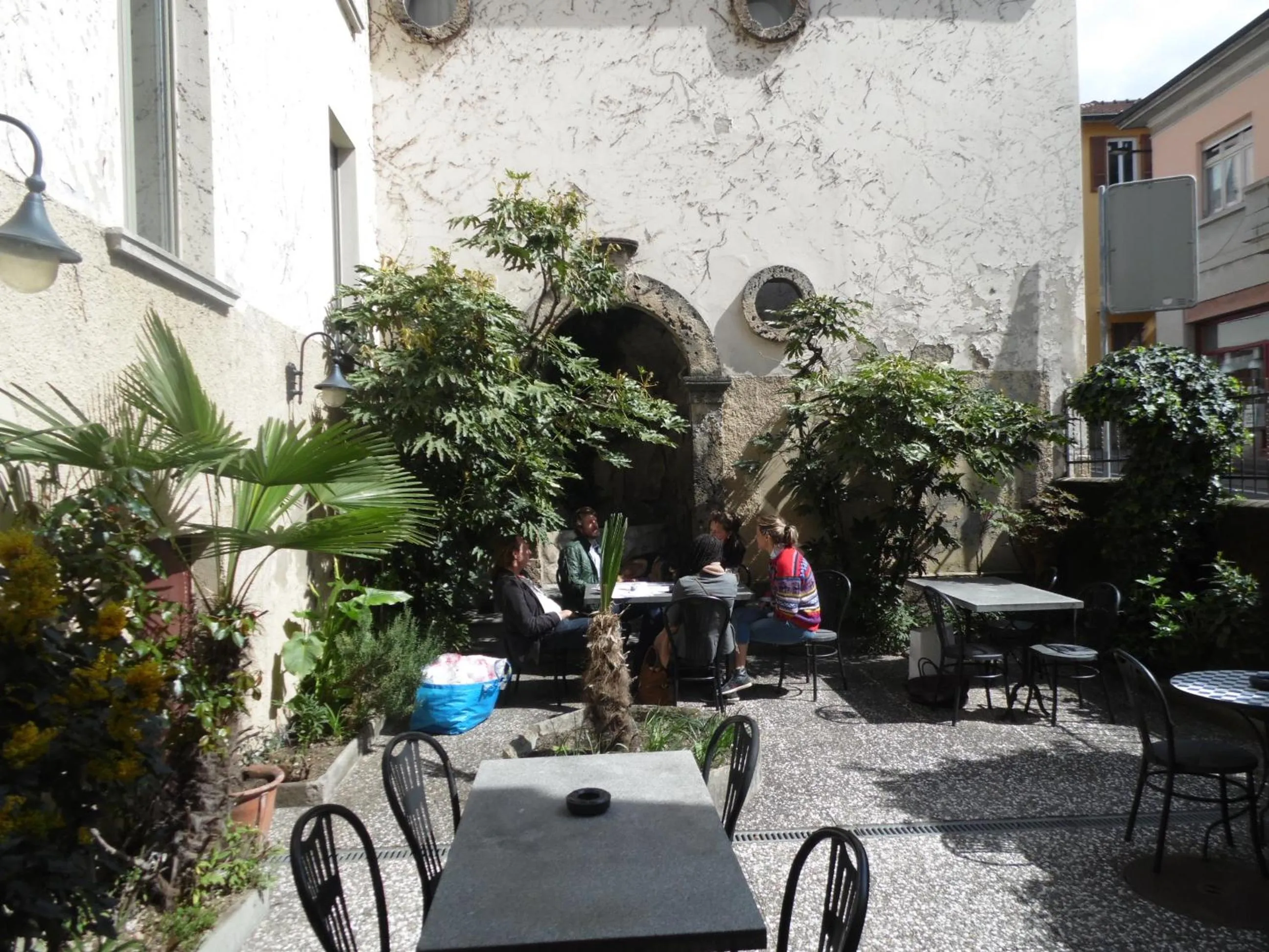 Facade/entrance in Garni Bar Sport