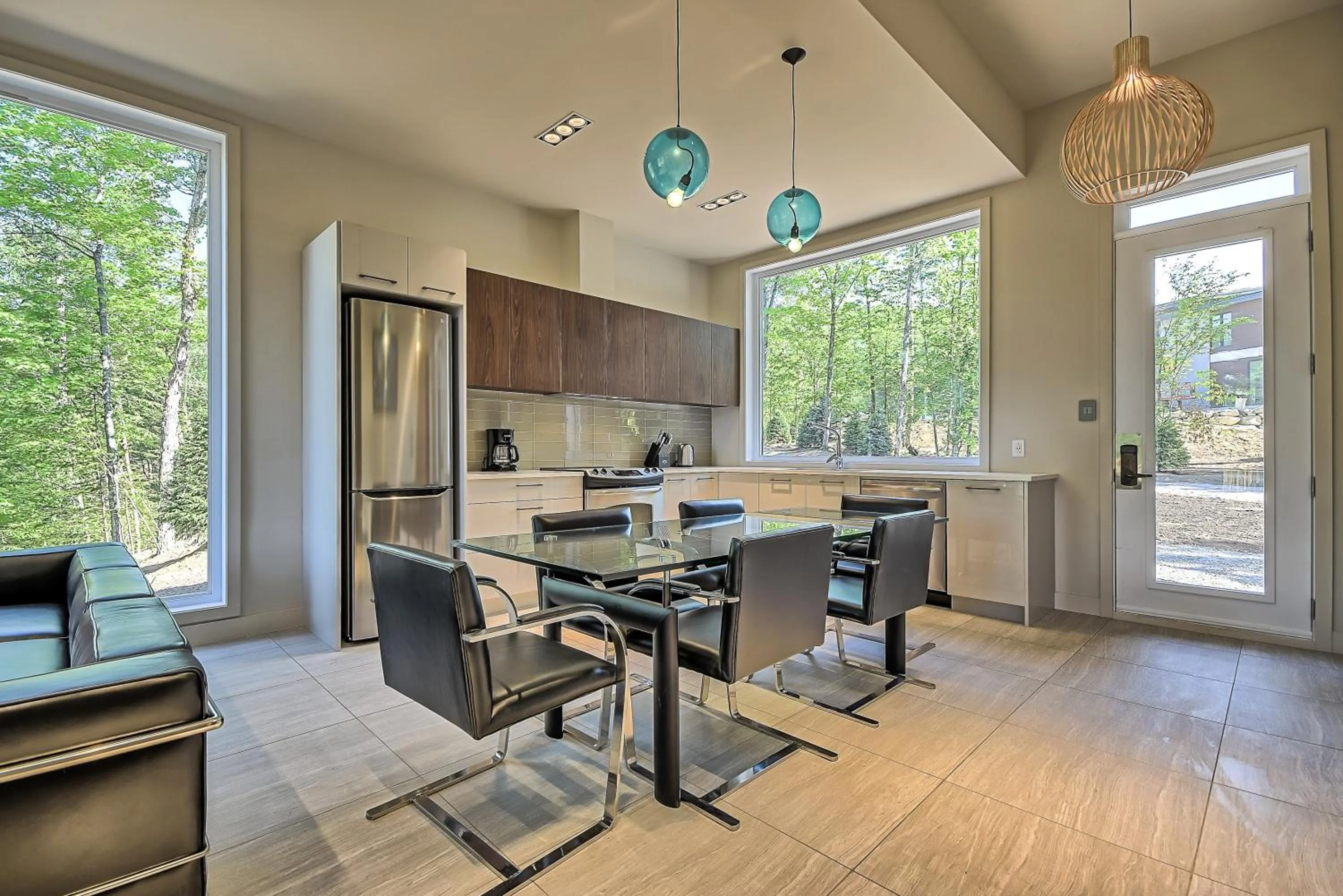 Dining area in Bel Air Tremblant Hotel & Residences