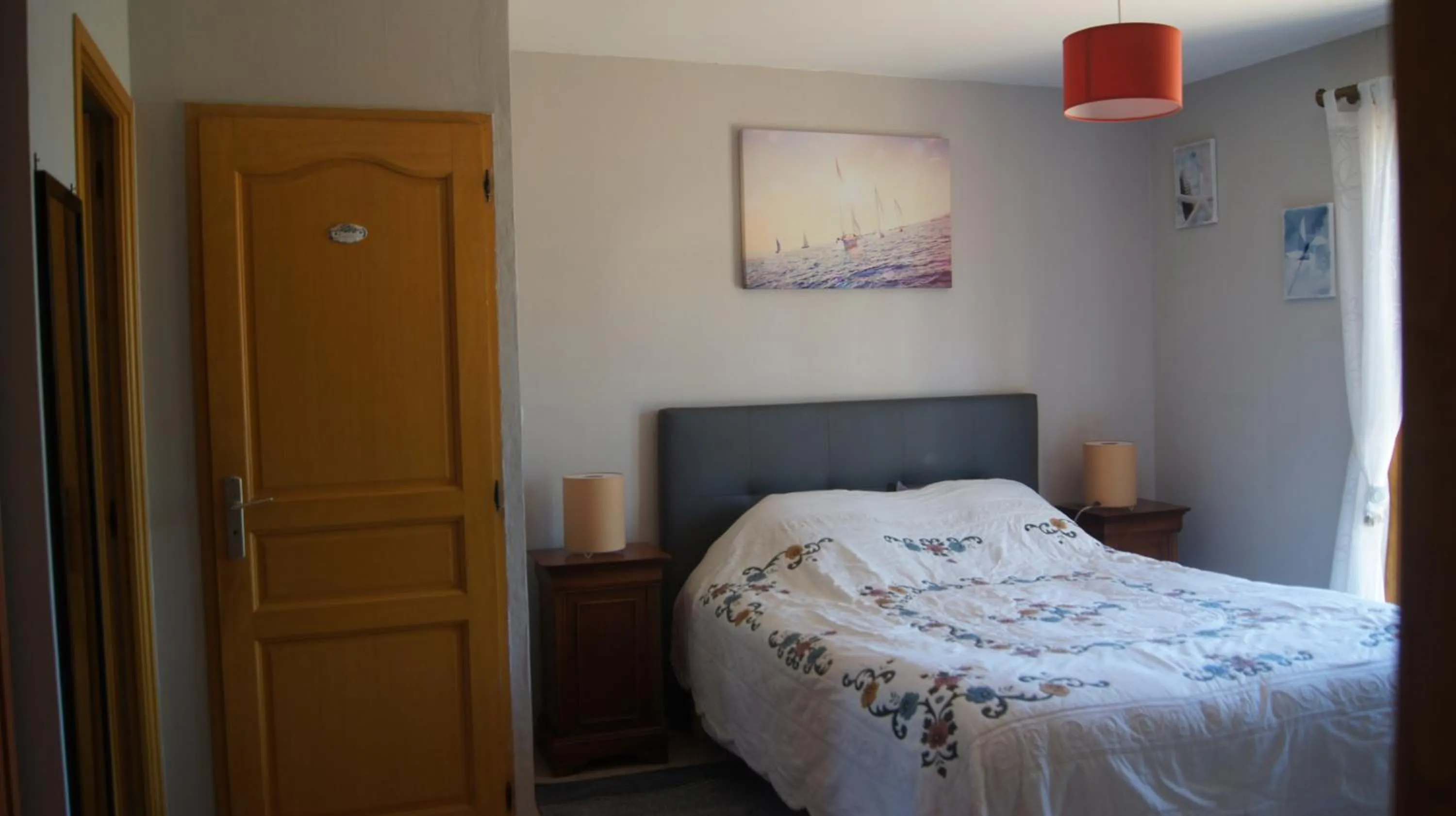 Bedroom, Bed in Chambres d'Hôtes de Boudeville