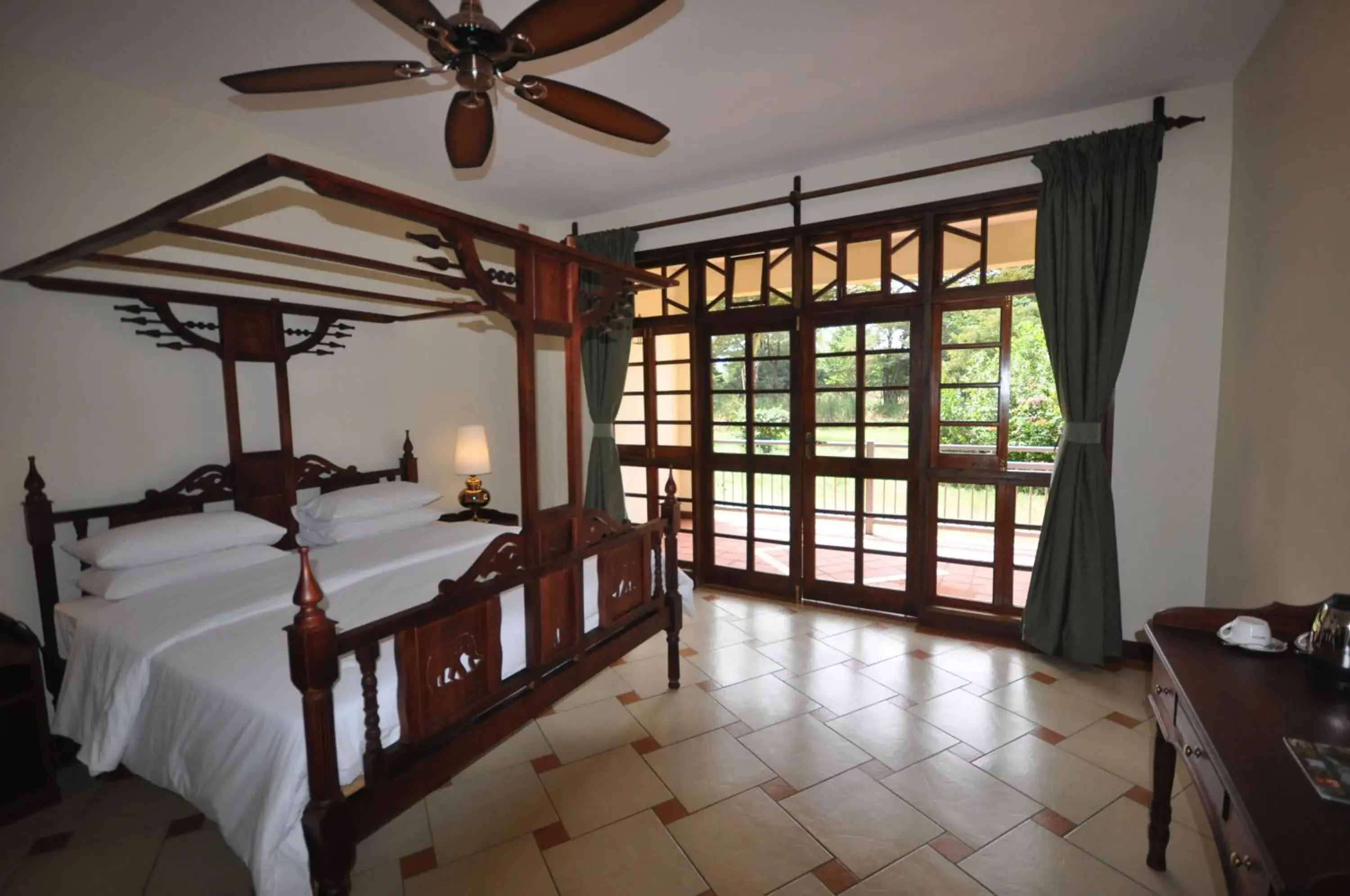 Bedroom, Bed in Hunters Lodge Bedroom, Bed in Hunters Lodge