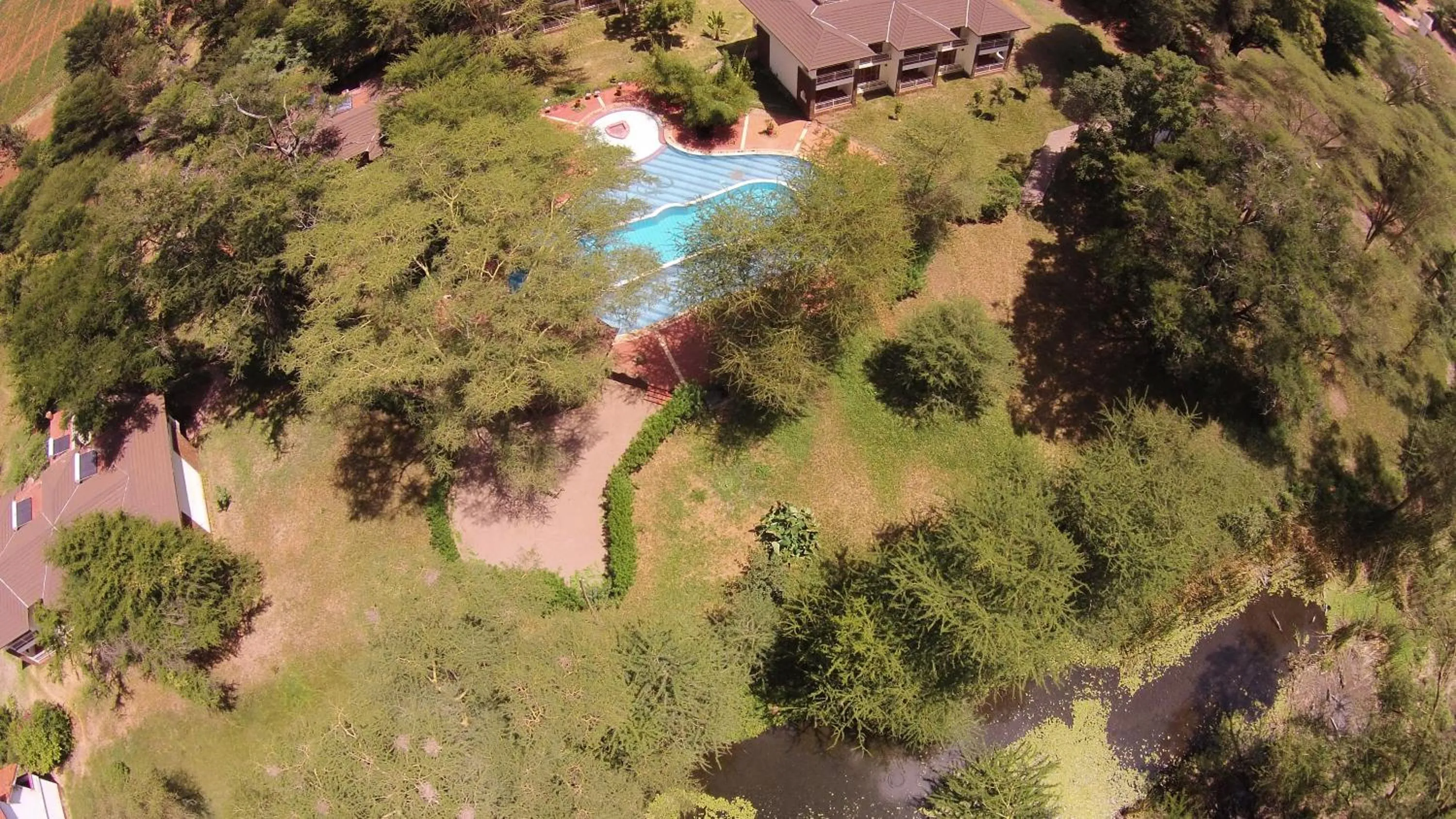 Pool view in Hunters Lodge